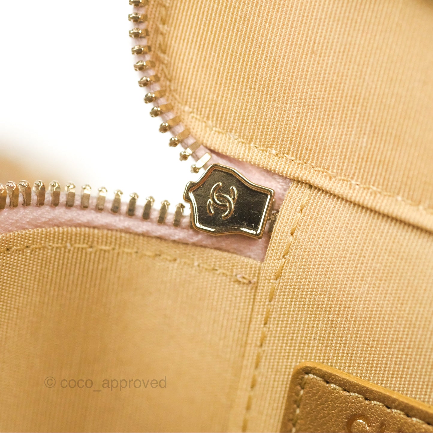 Chanel Classic Pearl Crush Mini Vanity With Chain Lilac Pink Lambskin Aged Gold Hardware