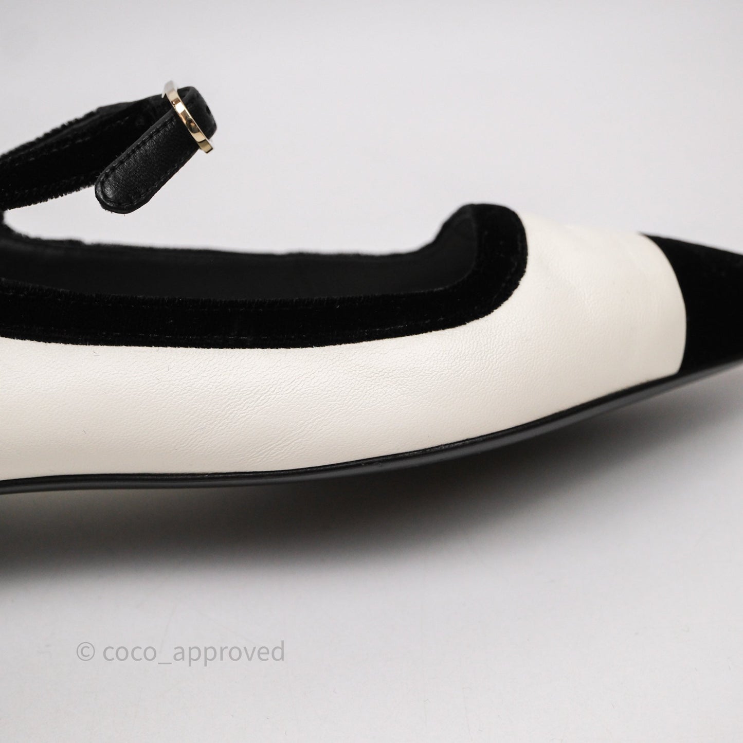 Chanel Mary Janes Flats White/Black Size 39.5