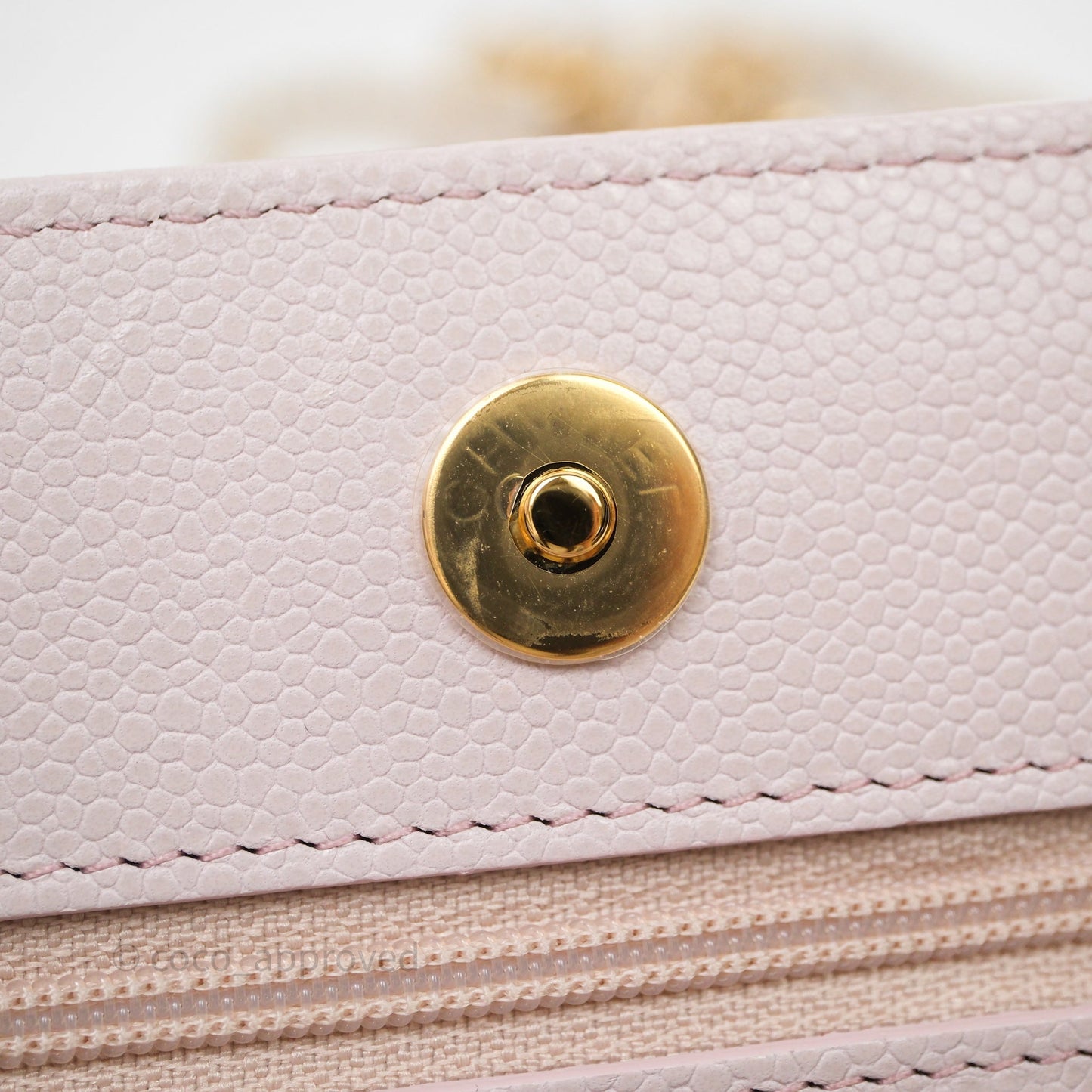 Chanel WOC Wallet On Chain CC Coco Chain Quilted Lilac Caviar Gold Hardware