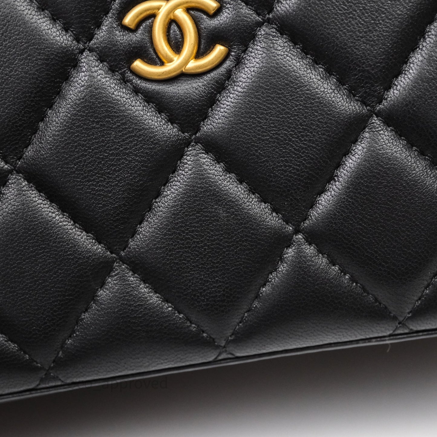 Chanel Vanity With COCO Heart Chain Black Lambskin Aged Gold Hardware