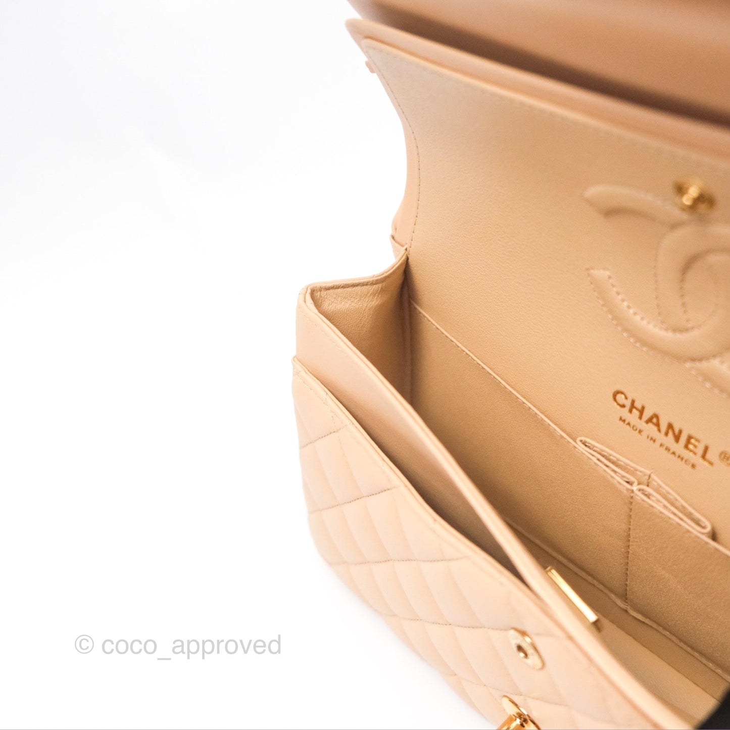 Chanel Classic M/L Medium Flap Quilted Beige Lambskin Gold Hardware