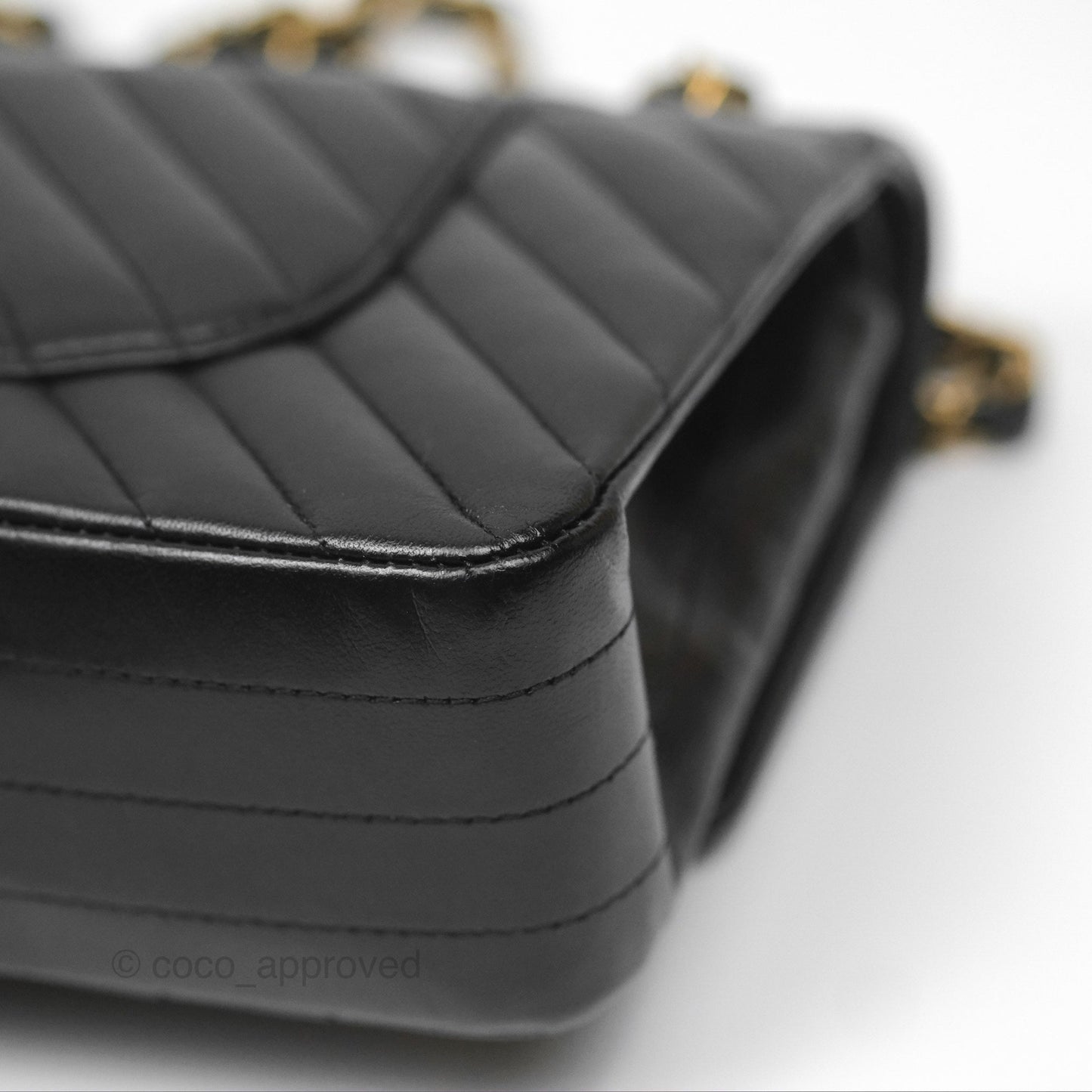 Chanel Classic M/L Medium Flap Chevron Black Lambskin Gold Hardware