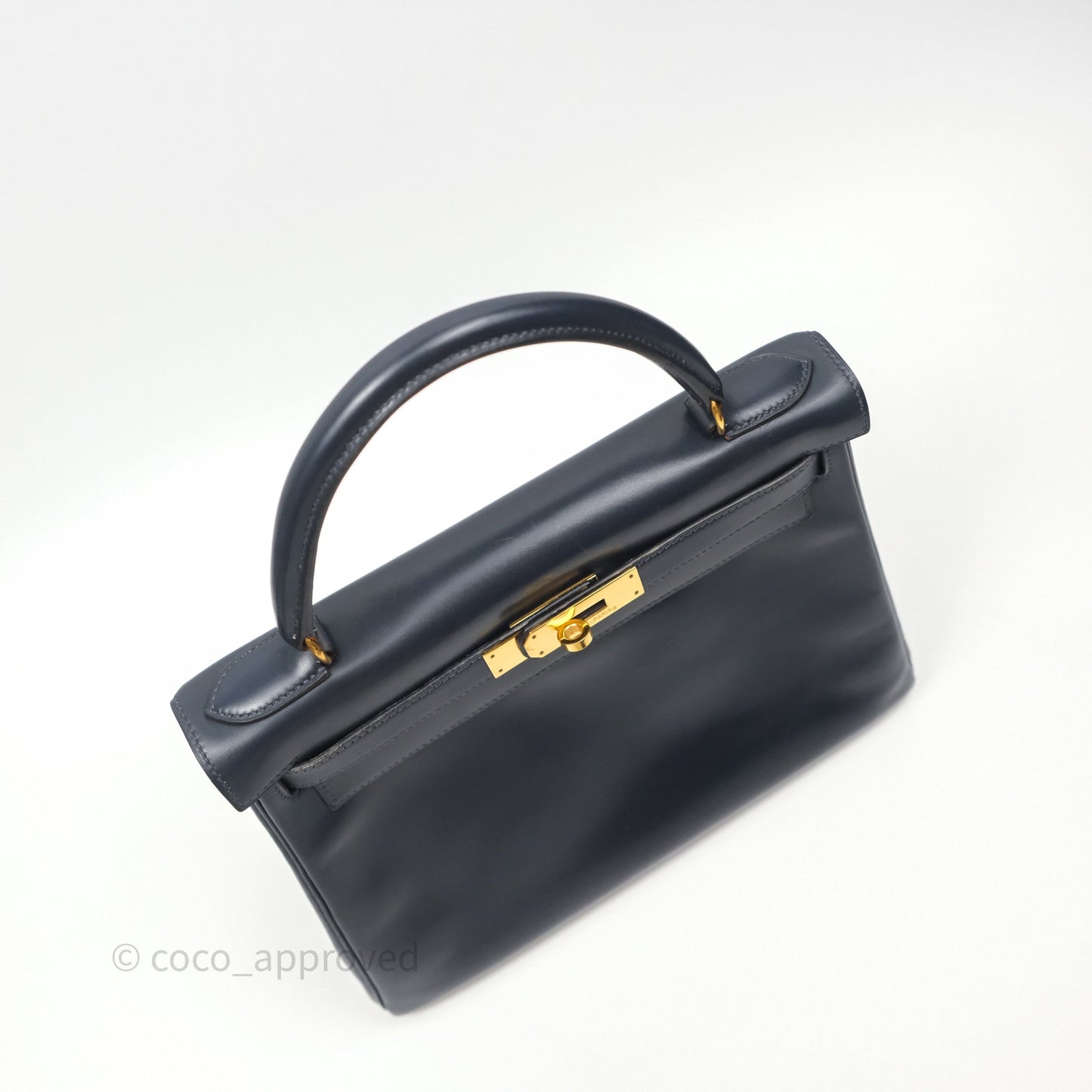 Hermès Vintage Kelly 28 Retourn Navy Box Leather Gold Hardware