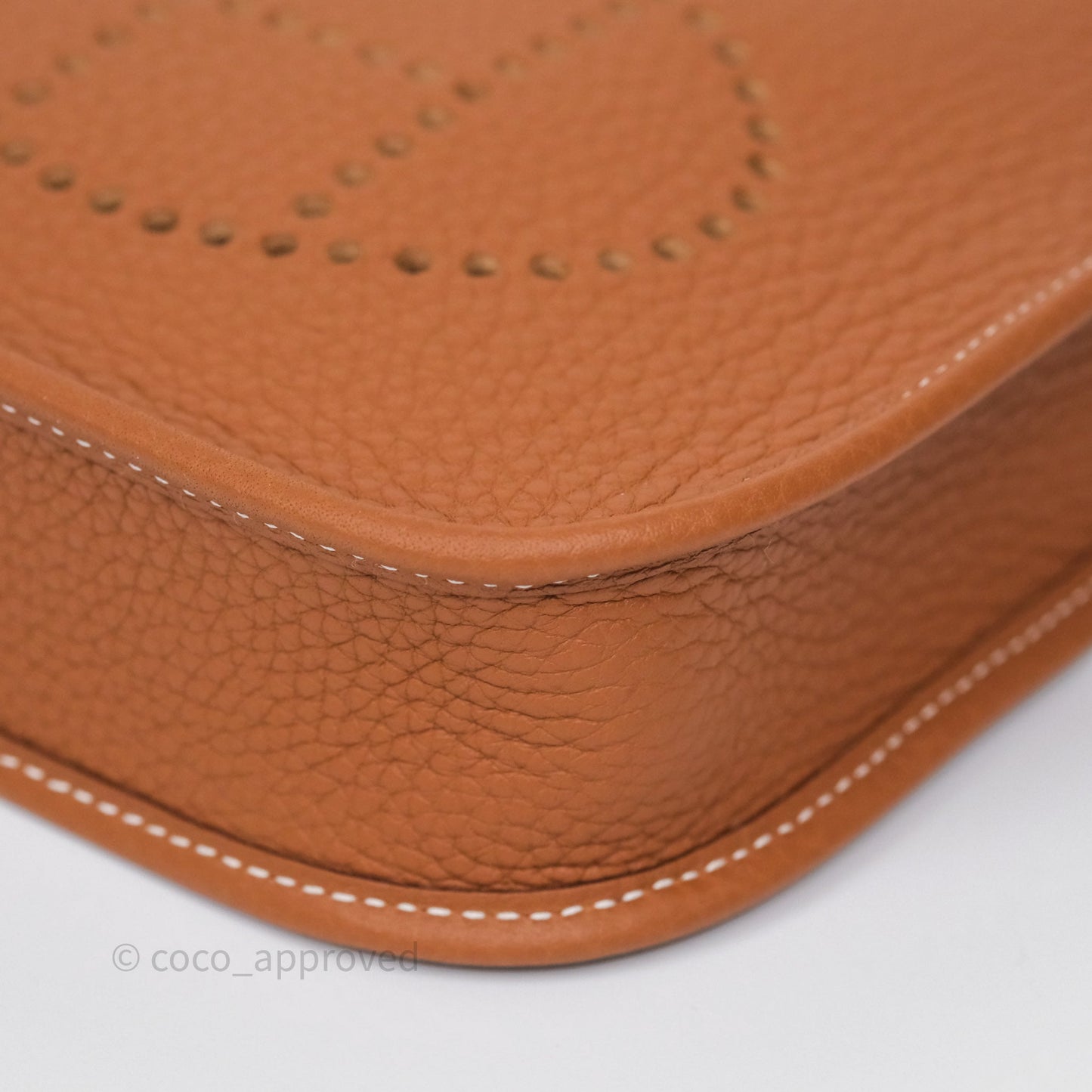 Hermès Mini Evelyne 16 Amazone Gold 37 Clemence Gold Hardware