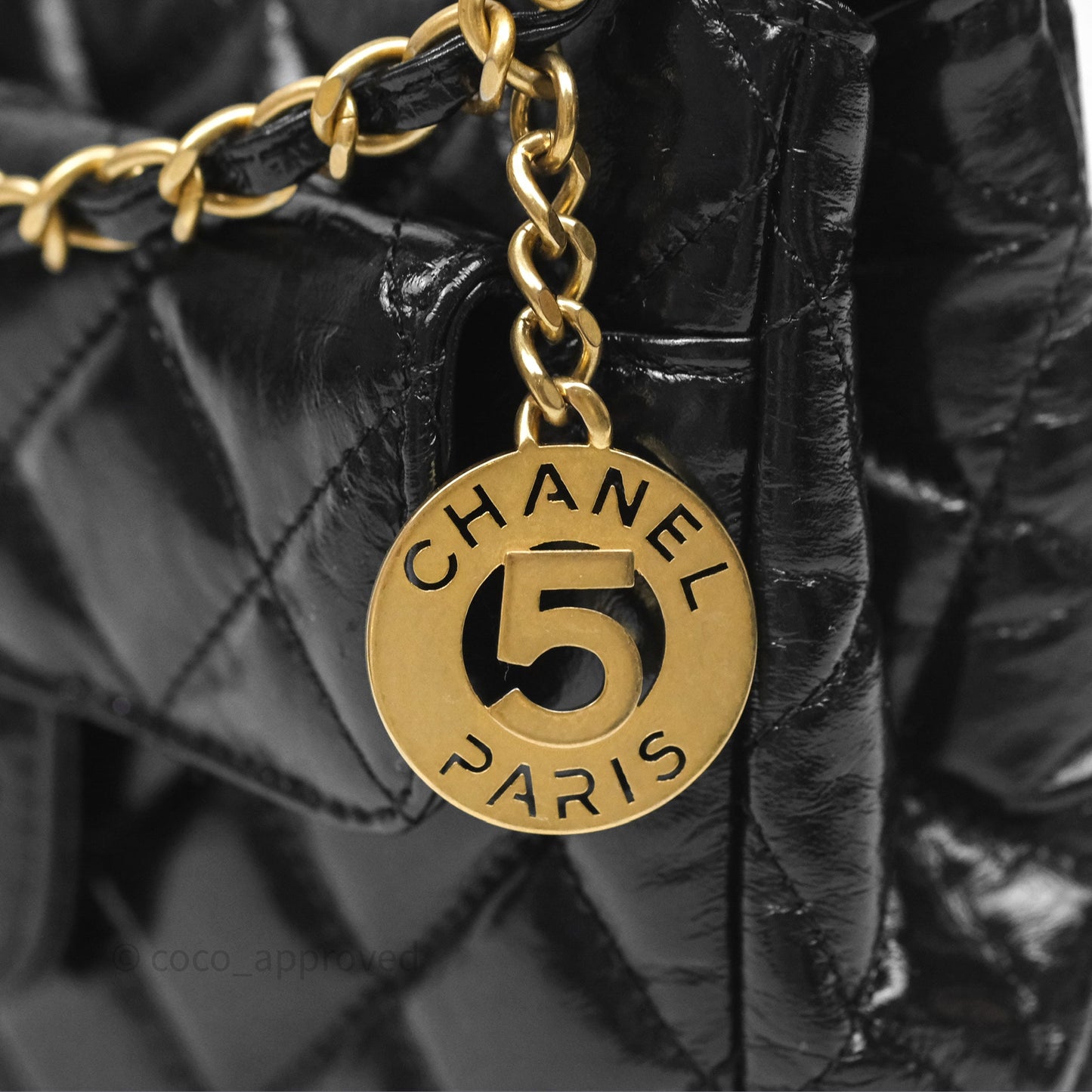 Chanel Small Wavy CC Hobo Black Shiny Crumpled Calfskin Aged Gold Hardware 23C