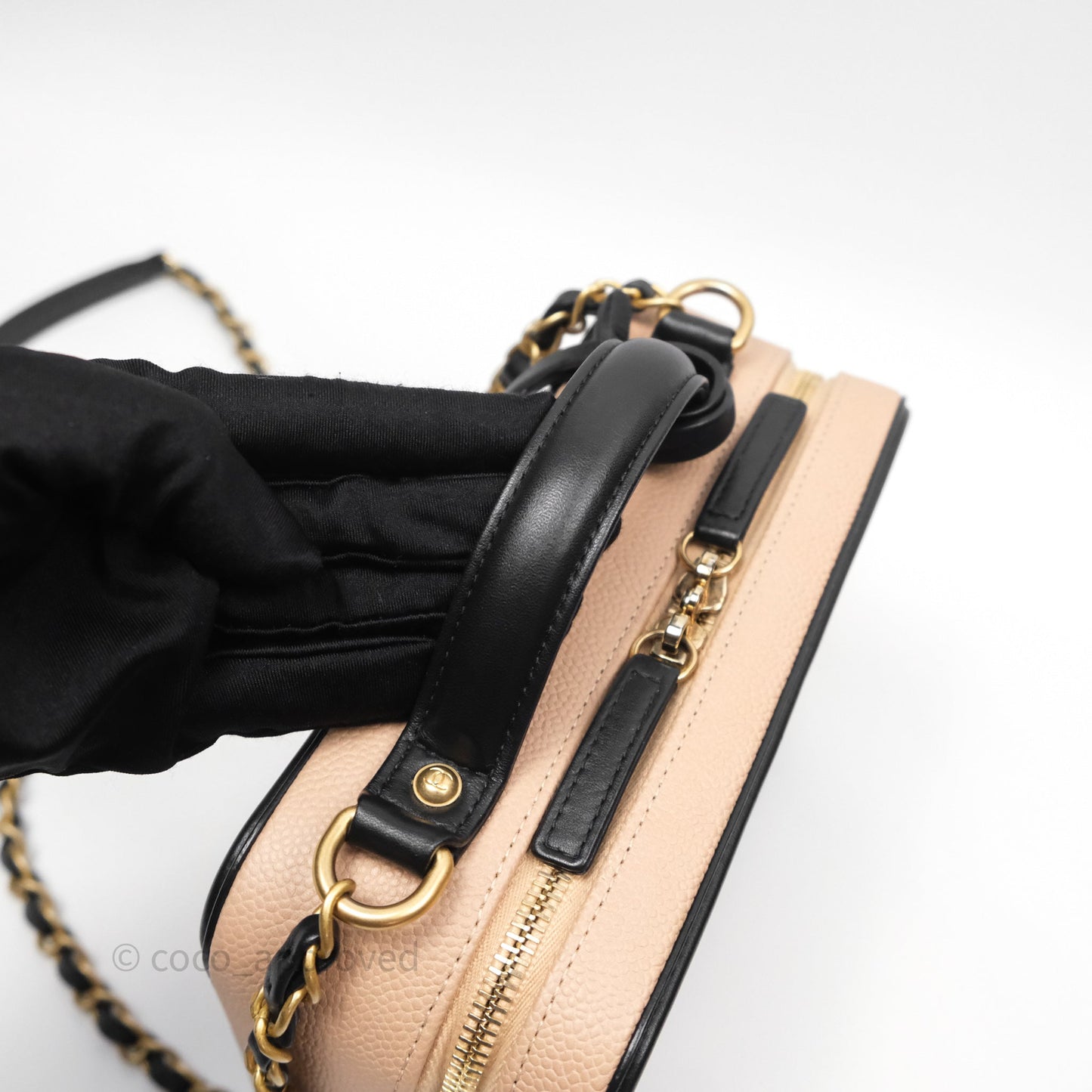 Chanel Quilted Medium CC Filigree Vanity Case Beige Caviar Gold Hardware
