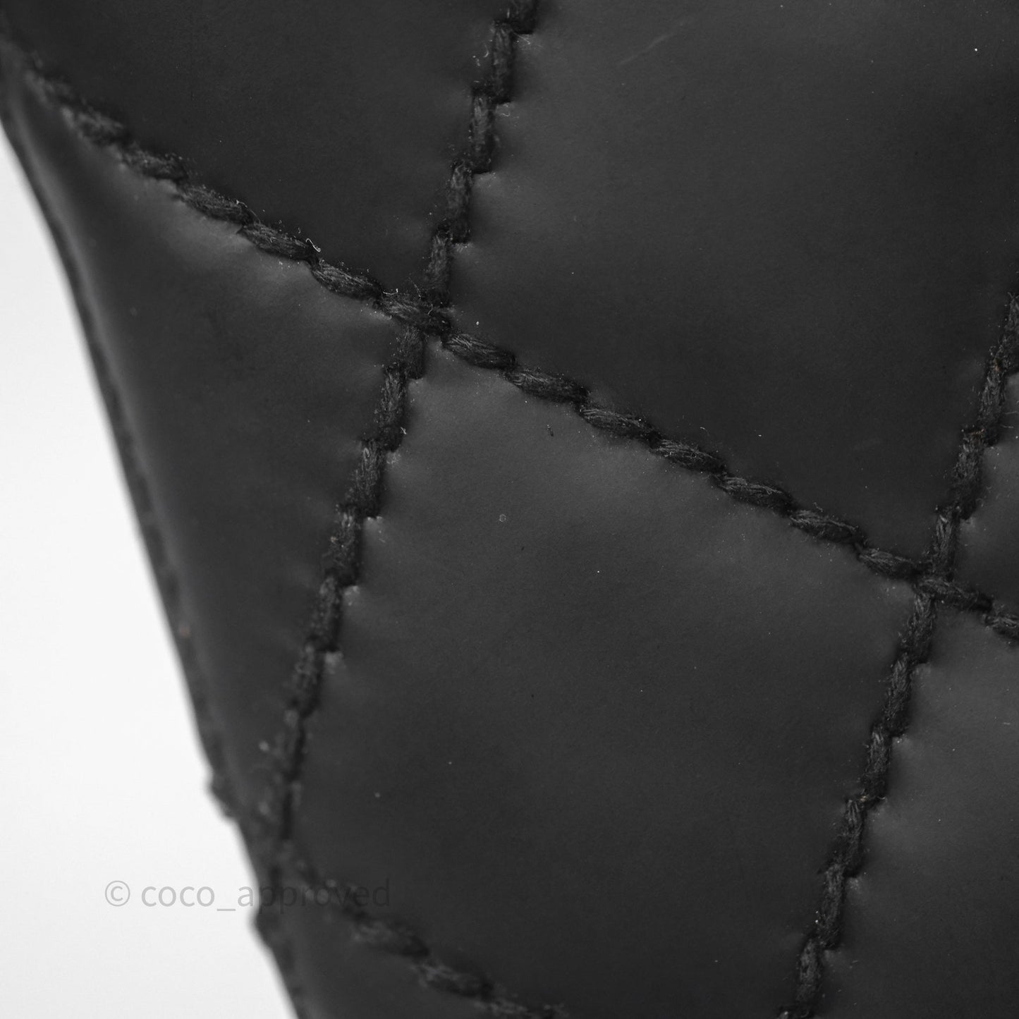 Chanel Vintage Quilted CC Tote Bag Matte Black Calfskin Gold Hardware