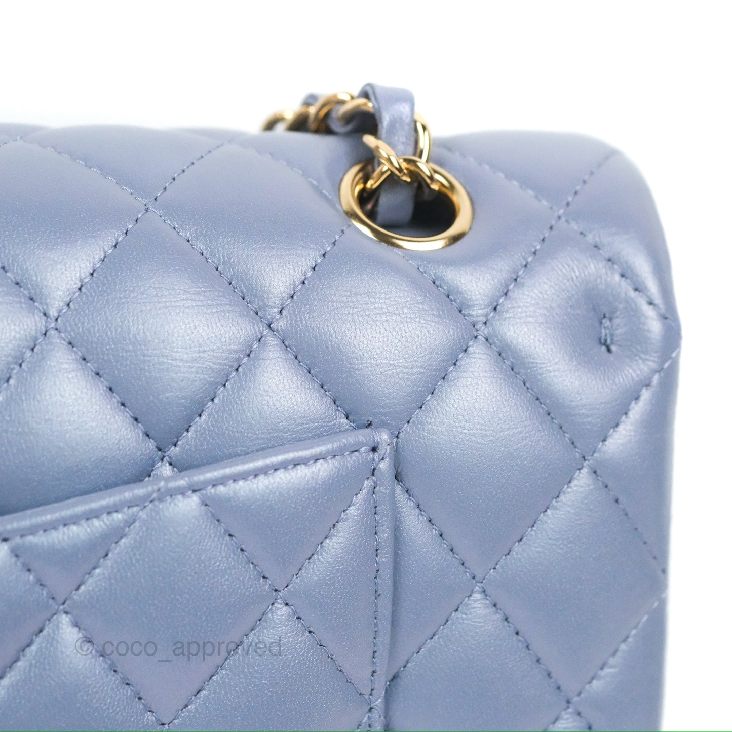 Chanel Classic M/L Medium Flap Quilted Iridescent Purple Lambskin Gold Hardware