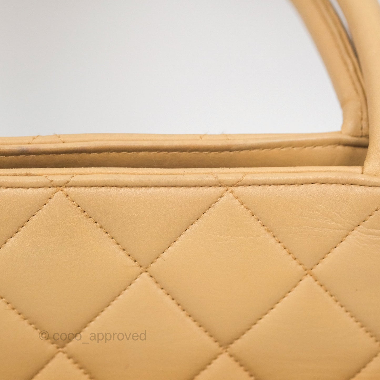 Chanel Vintage Medallion CC Beige Lambskin Tote Bag Gold Hardware
