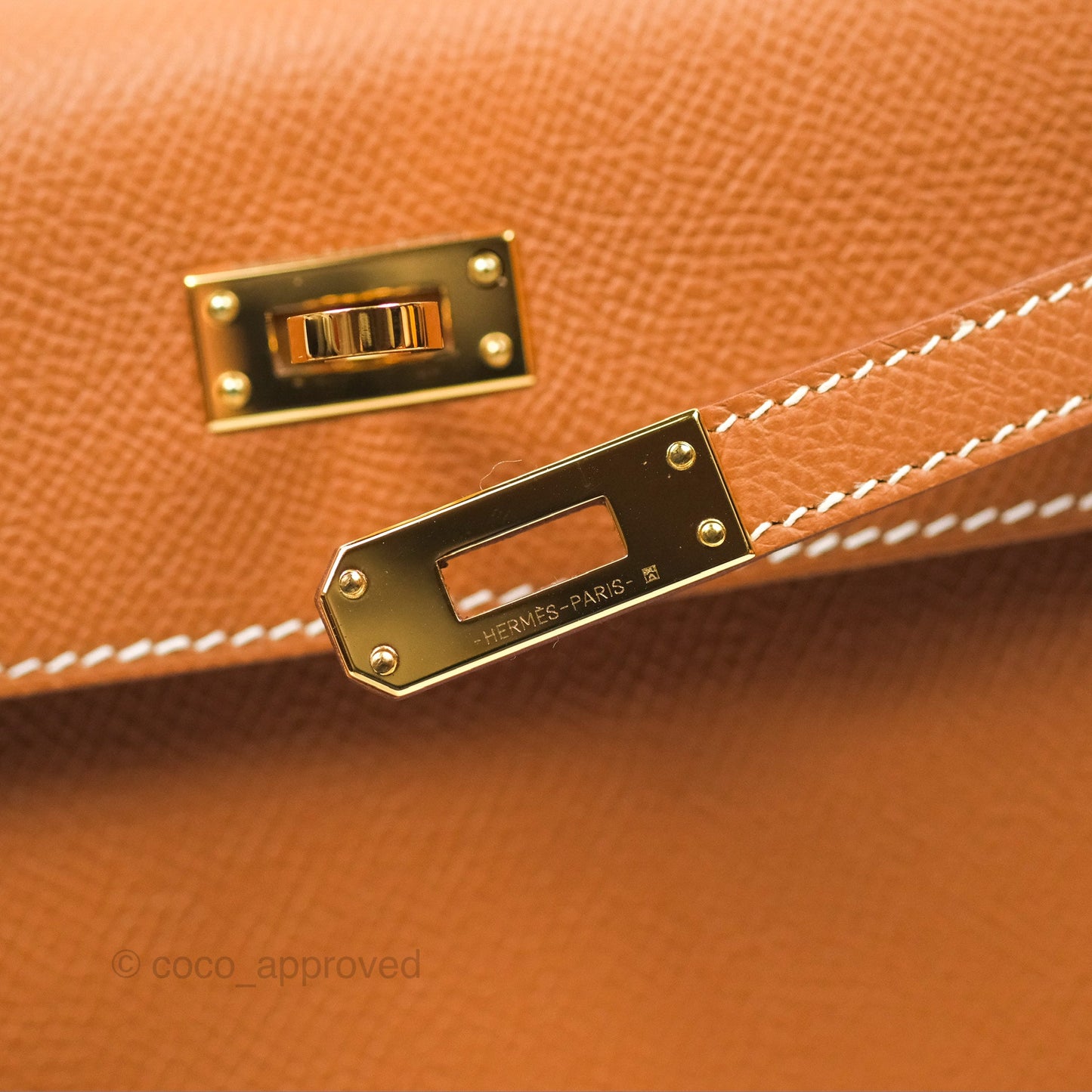 Hermès Kelly 25 Sellier Gold Epsom Gold Hardware
