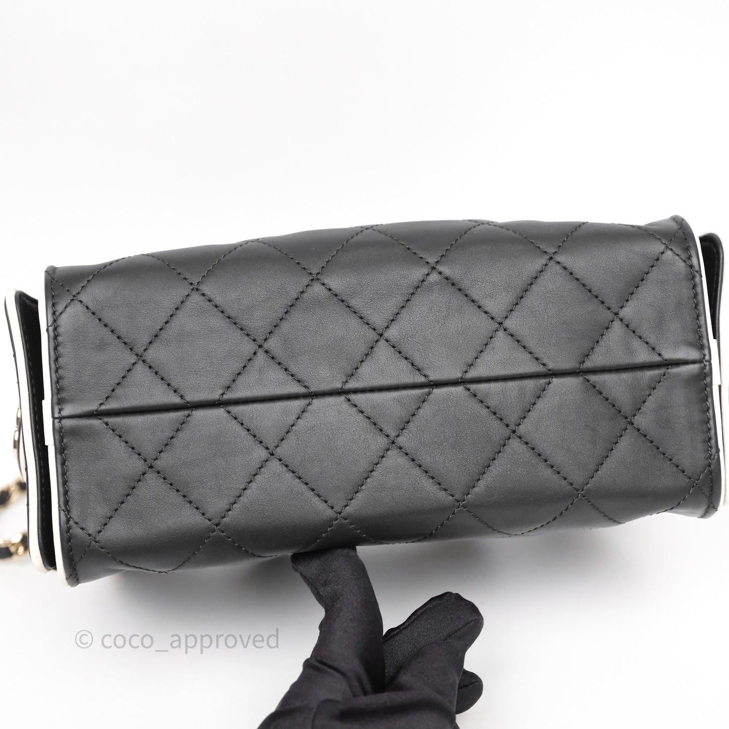 Chanel 25 Mini Bag Black/ White Calfskin Gold Hardware