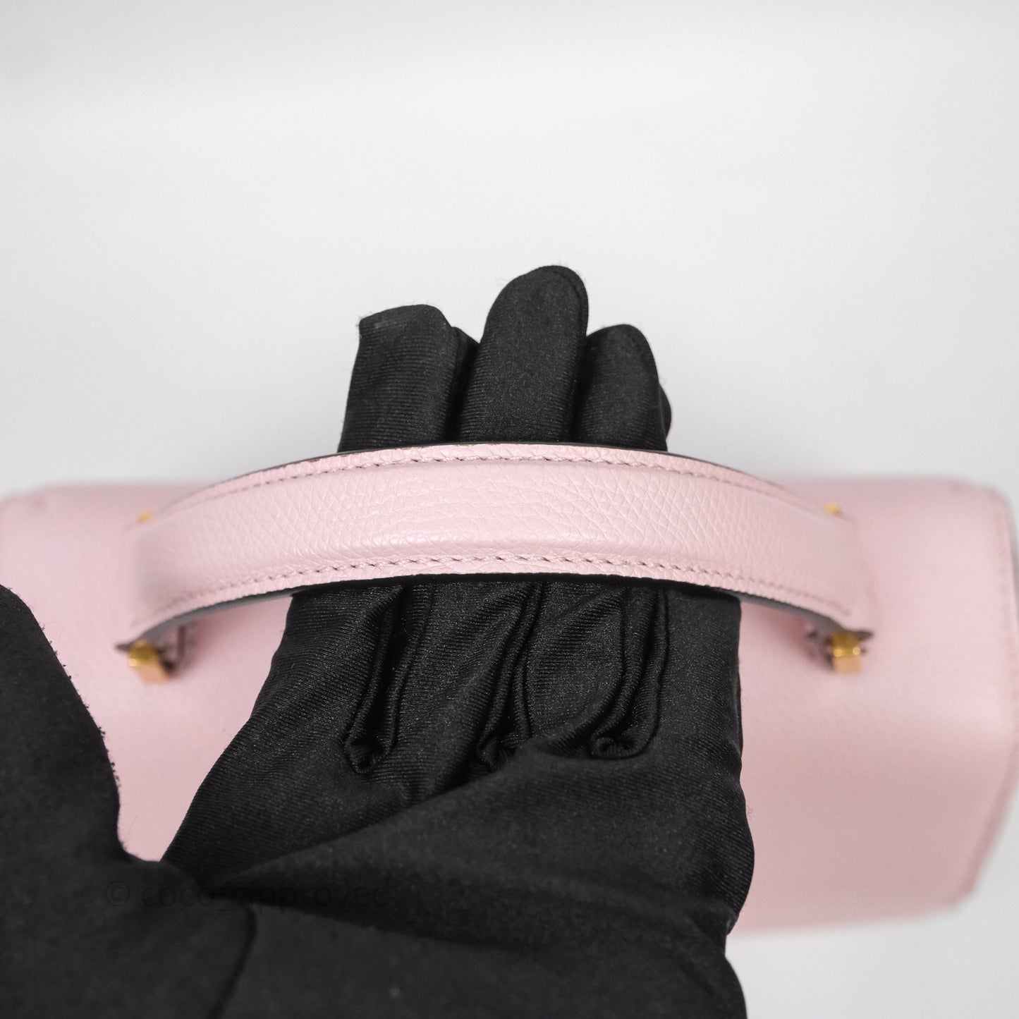 Valentino Garavani Small Vsling Grainy Calfskin Bag Light Pink Aged Gold Hardware