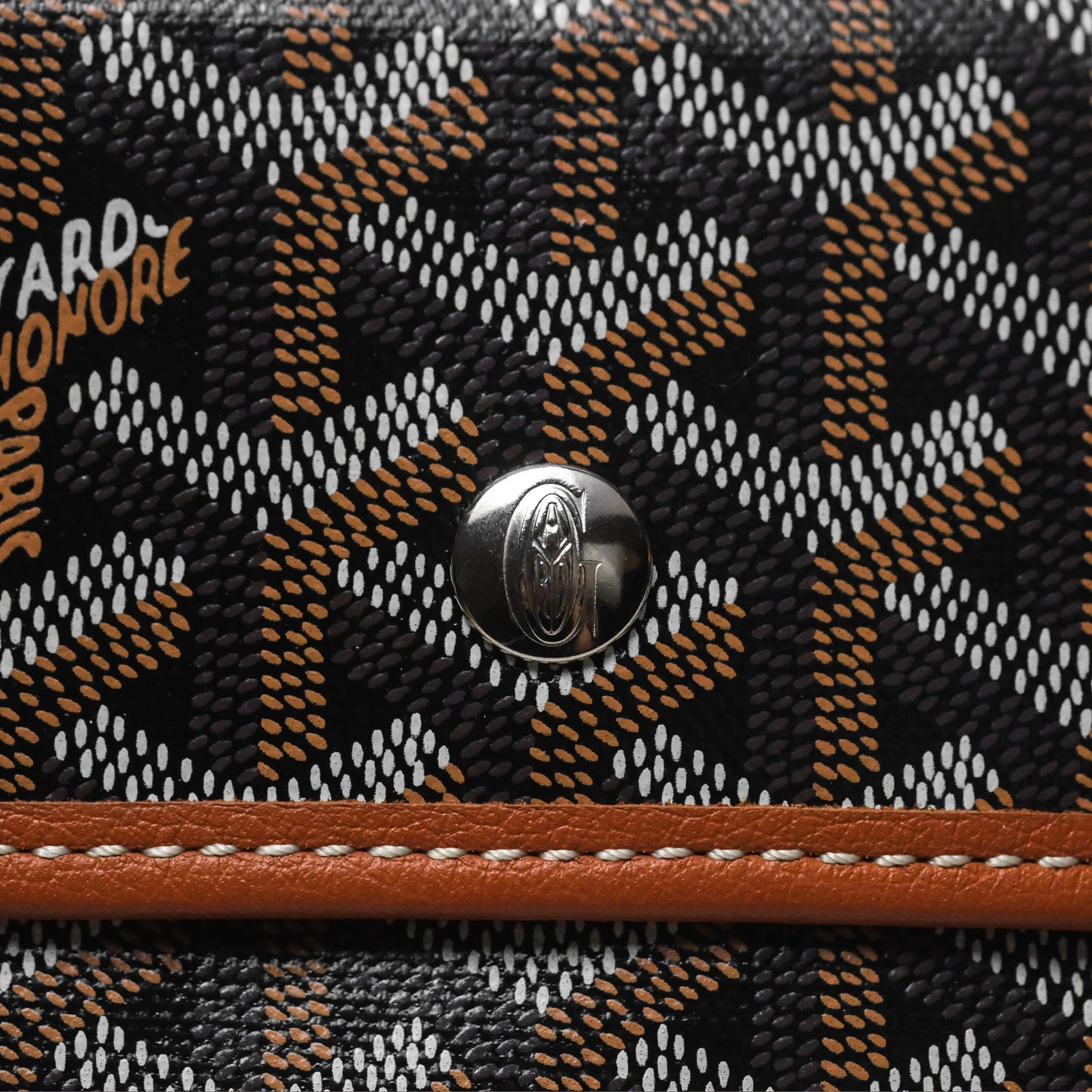 Goyard Saint Louis Tote PM⁣⁣⁣⁣⁣⁣⁣⁣⁣⁣⁣⁣⁣⁣⁣⁣⁣⁣⁣⁣ Black/Tan