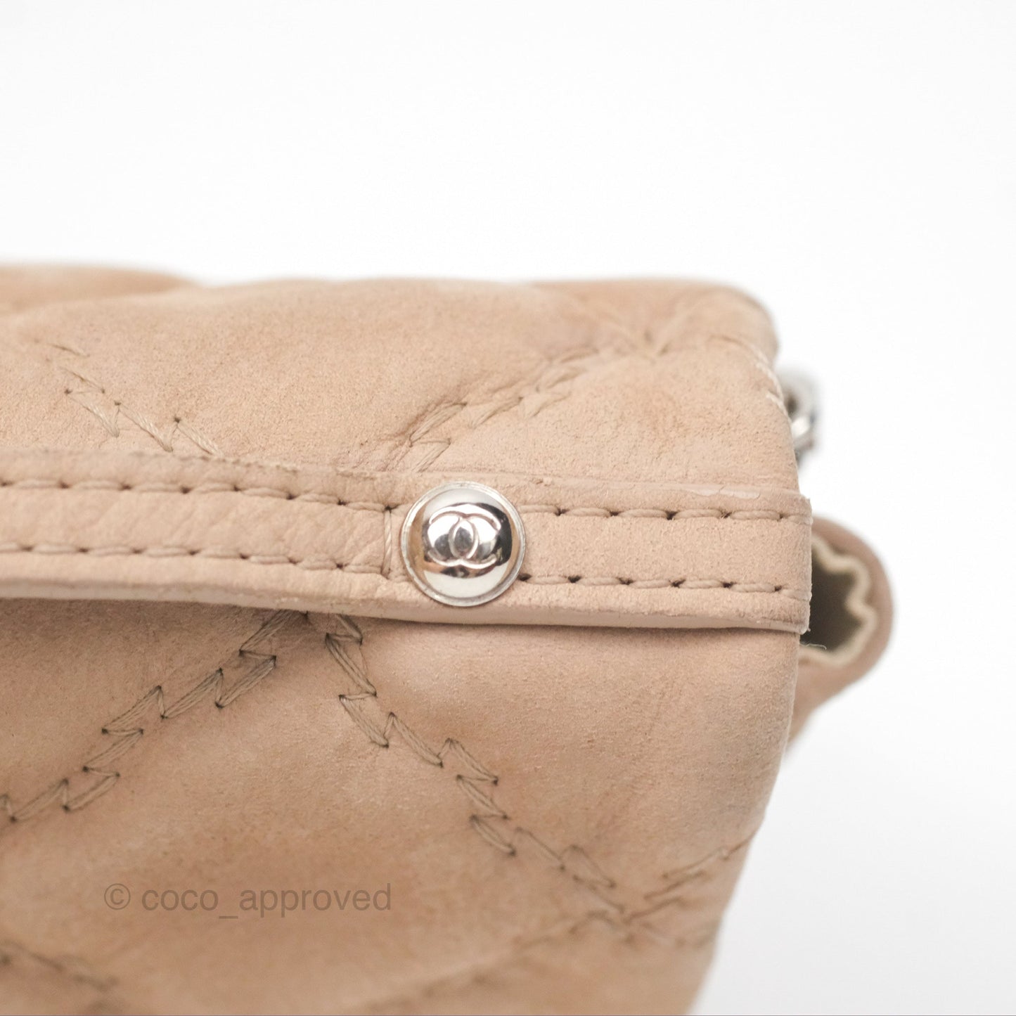 Chanel Double Stitch Hamptons Clutch With Chain Beige Washed Calfskin