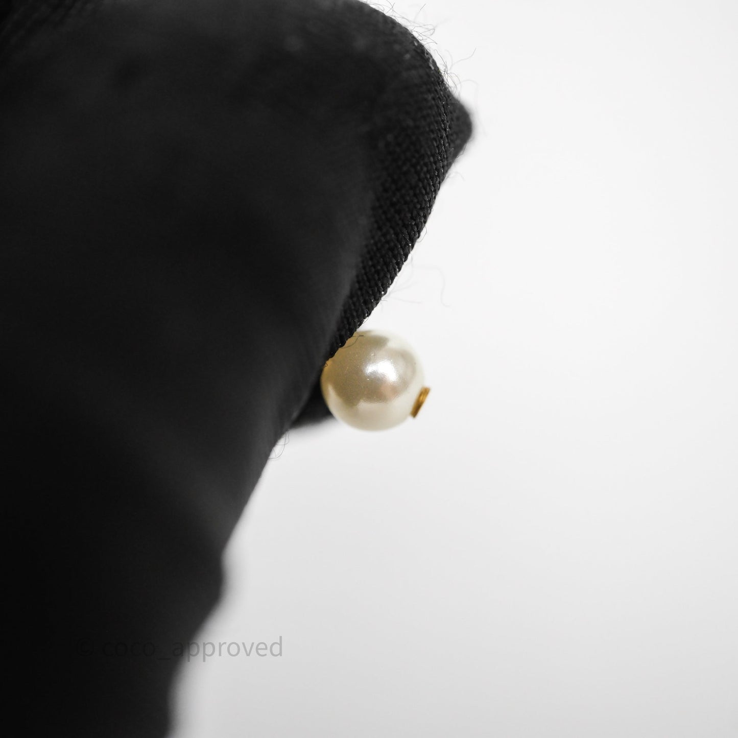 Christian Dior Miss Dior Drop Pearl Earrings Gold Tone