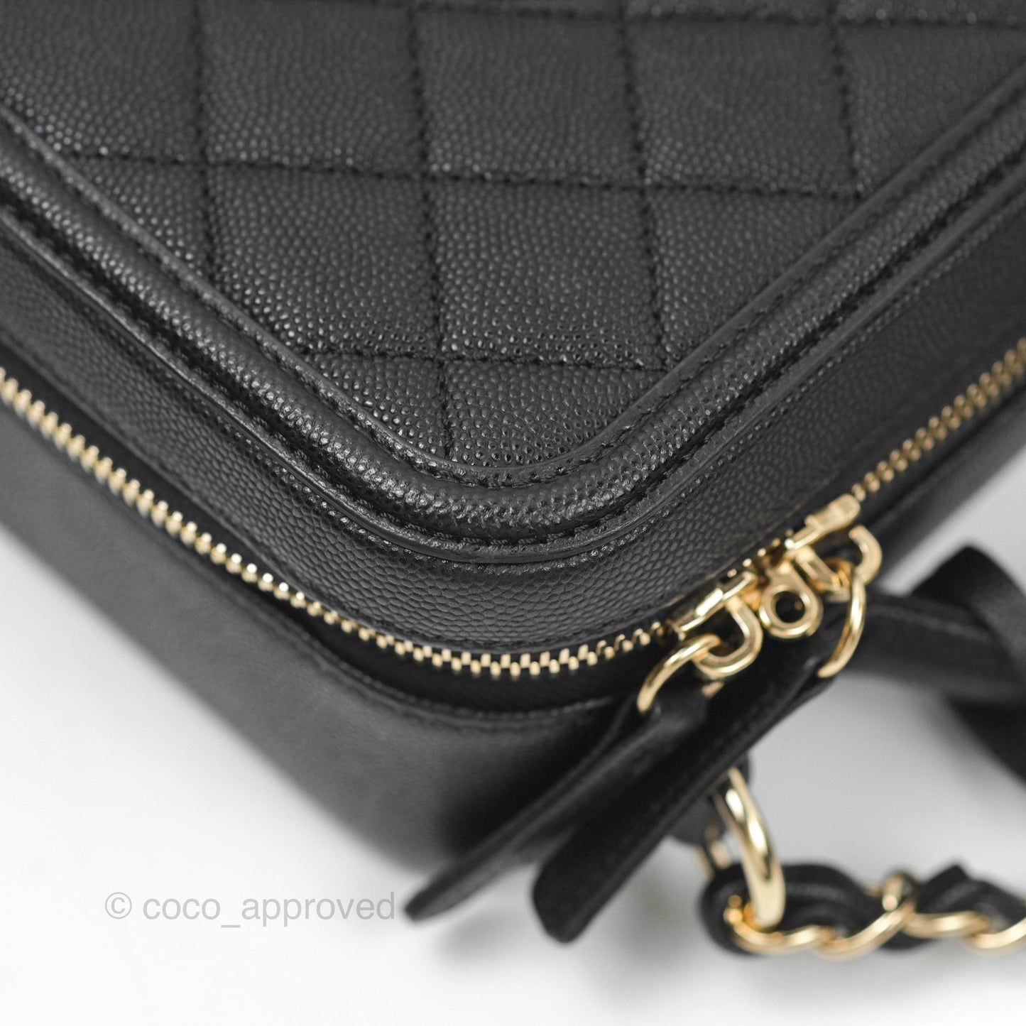 Chanel Quilted Medium CC Filigree Vanity Case Black Caviar Gold Hardware