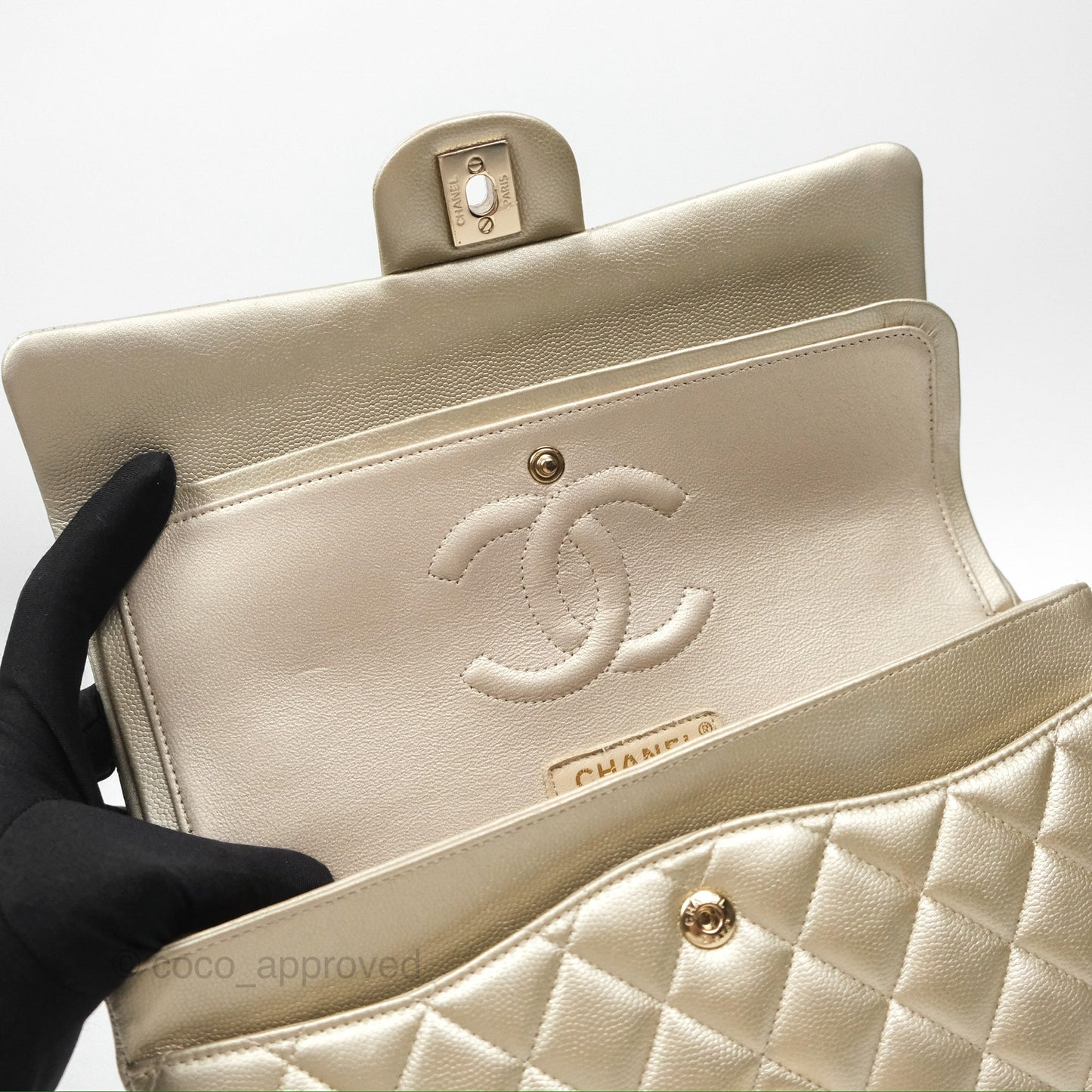 Chanel Classic M/L Medium Flap Quilted Gold Caviar Gold Gold Hardware