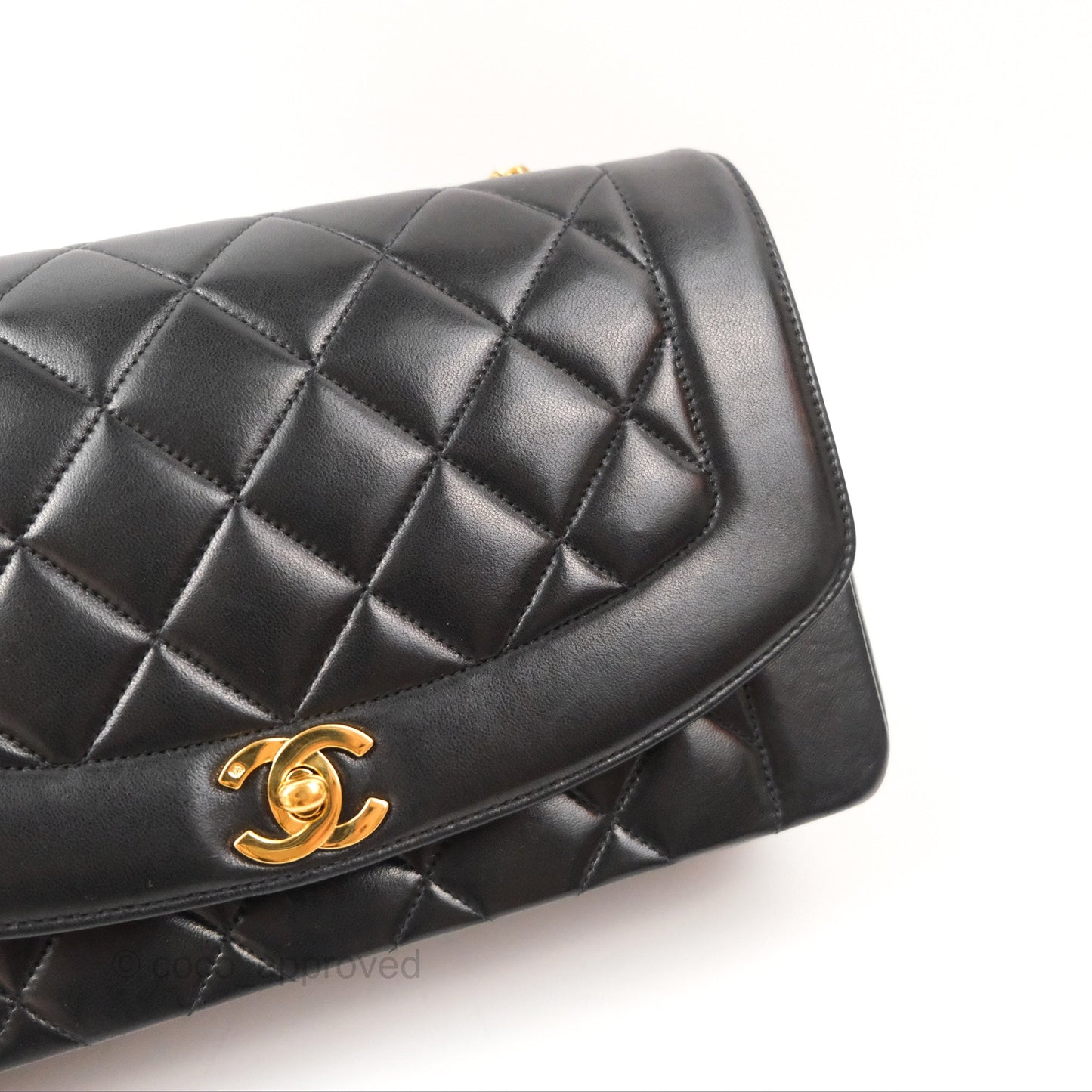 Chanel Vintage Medium Classic Diana Flap Bag Black Quilted Lambskin