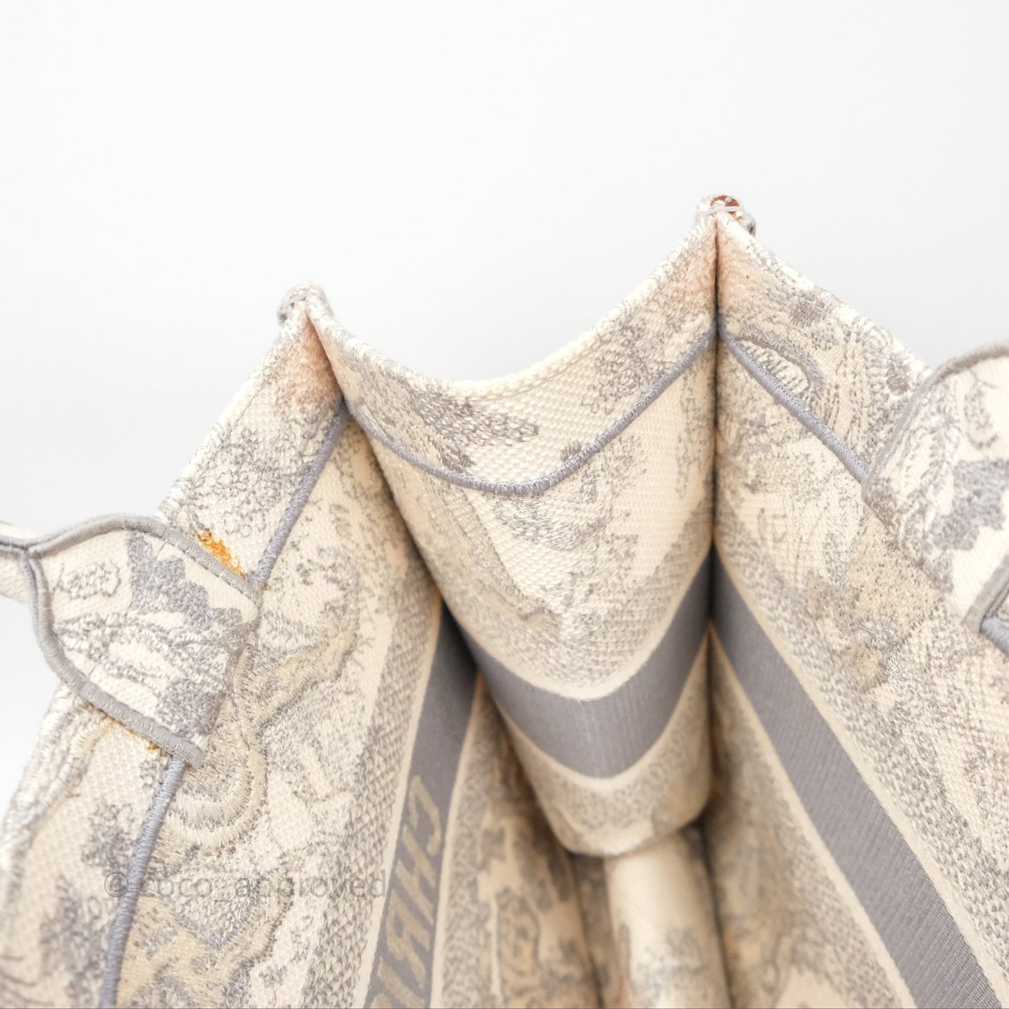 Christian Dior Medium (Old Small) Embroidered Toile De Jouy Light Grey Canvas Book Tote