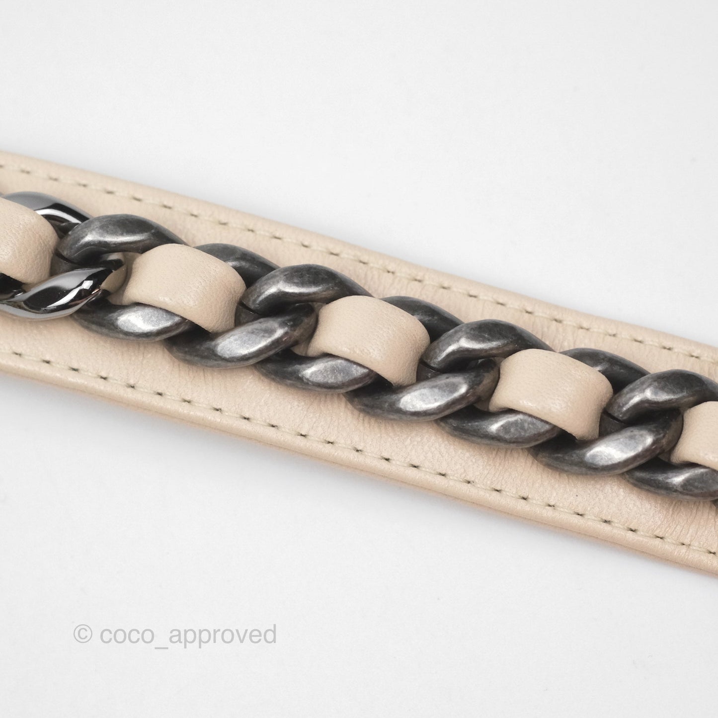 Chanel 19 Small Tweed Oreo Cream Mixed Hardware