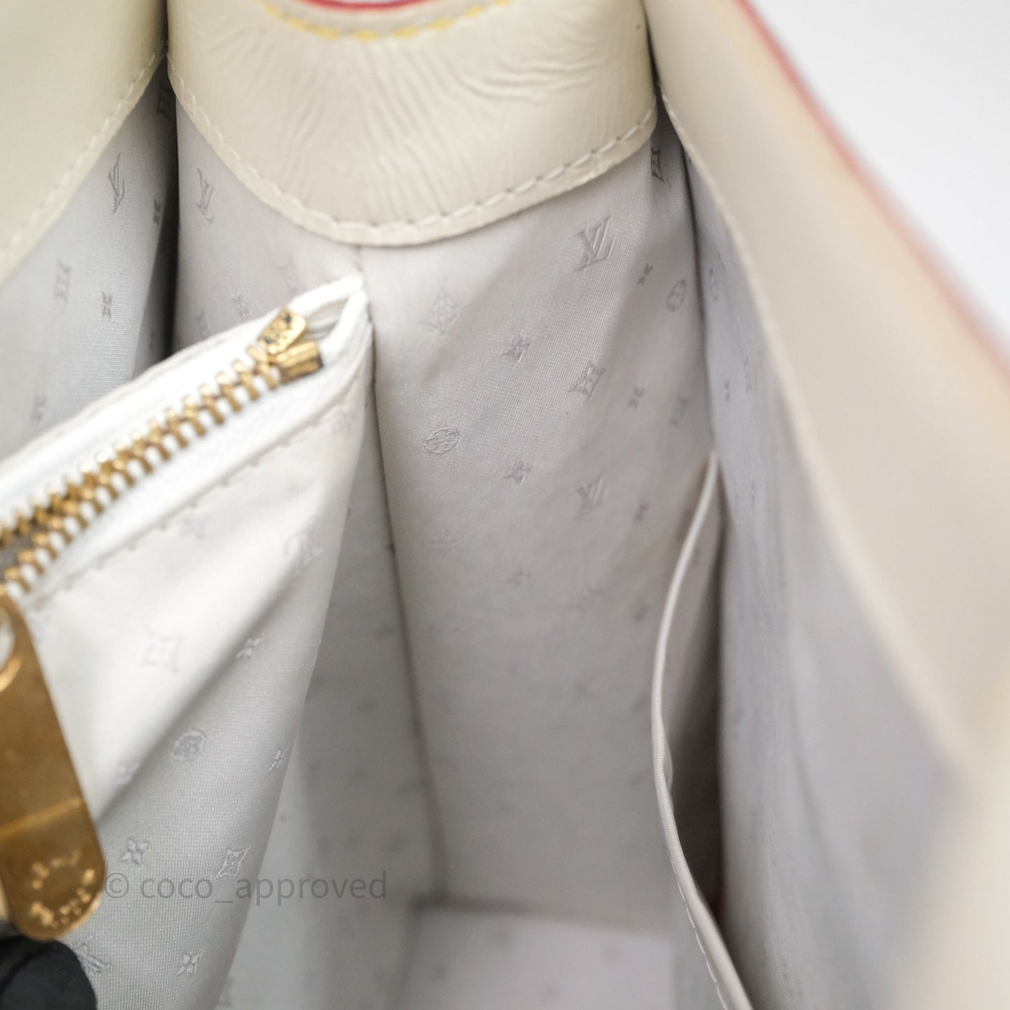 Louis Vuitton Le Fabuleux Bag White Suhali