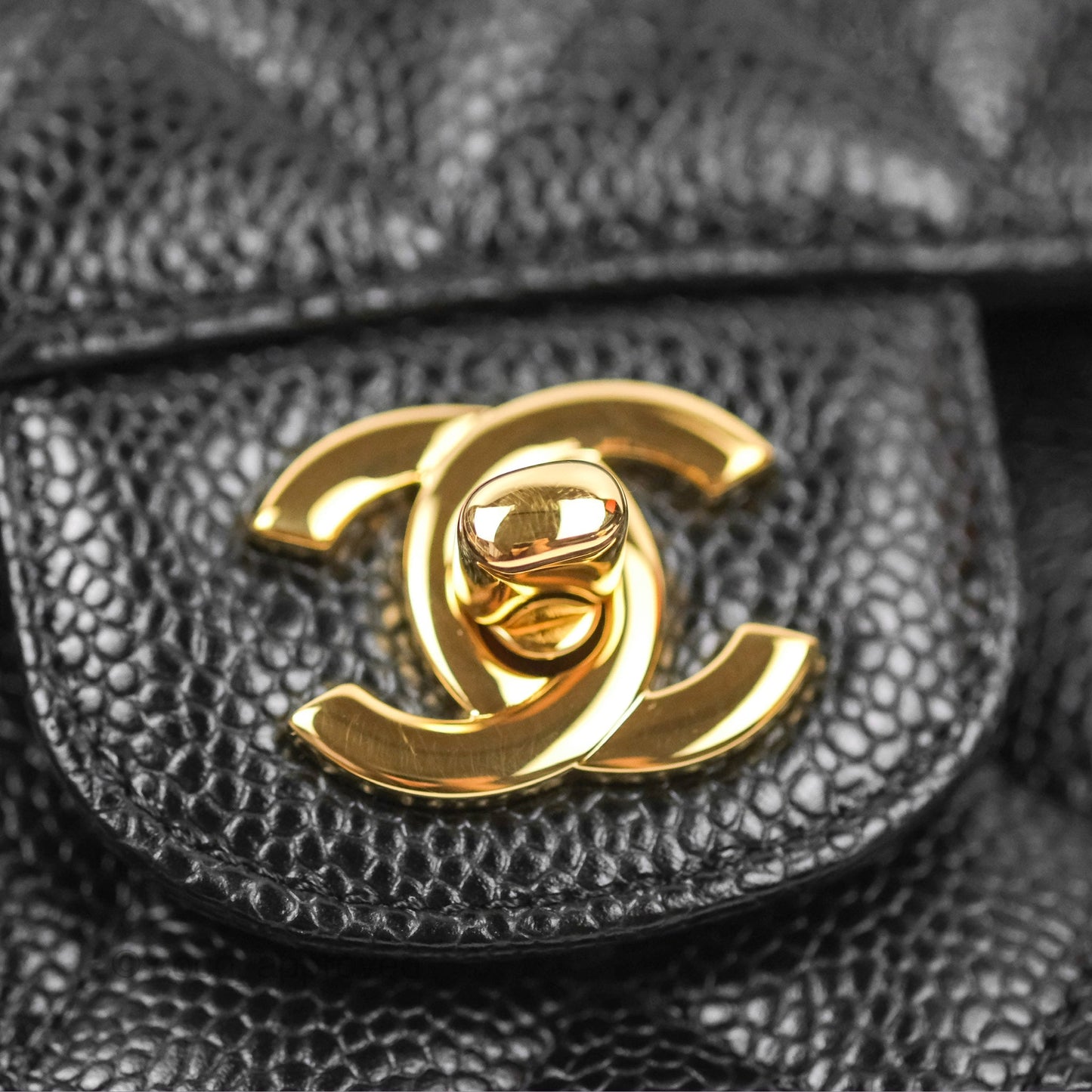 Chanel Classic M/L Medium Flap Quilted Black Caviar Gold Hardware