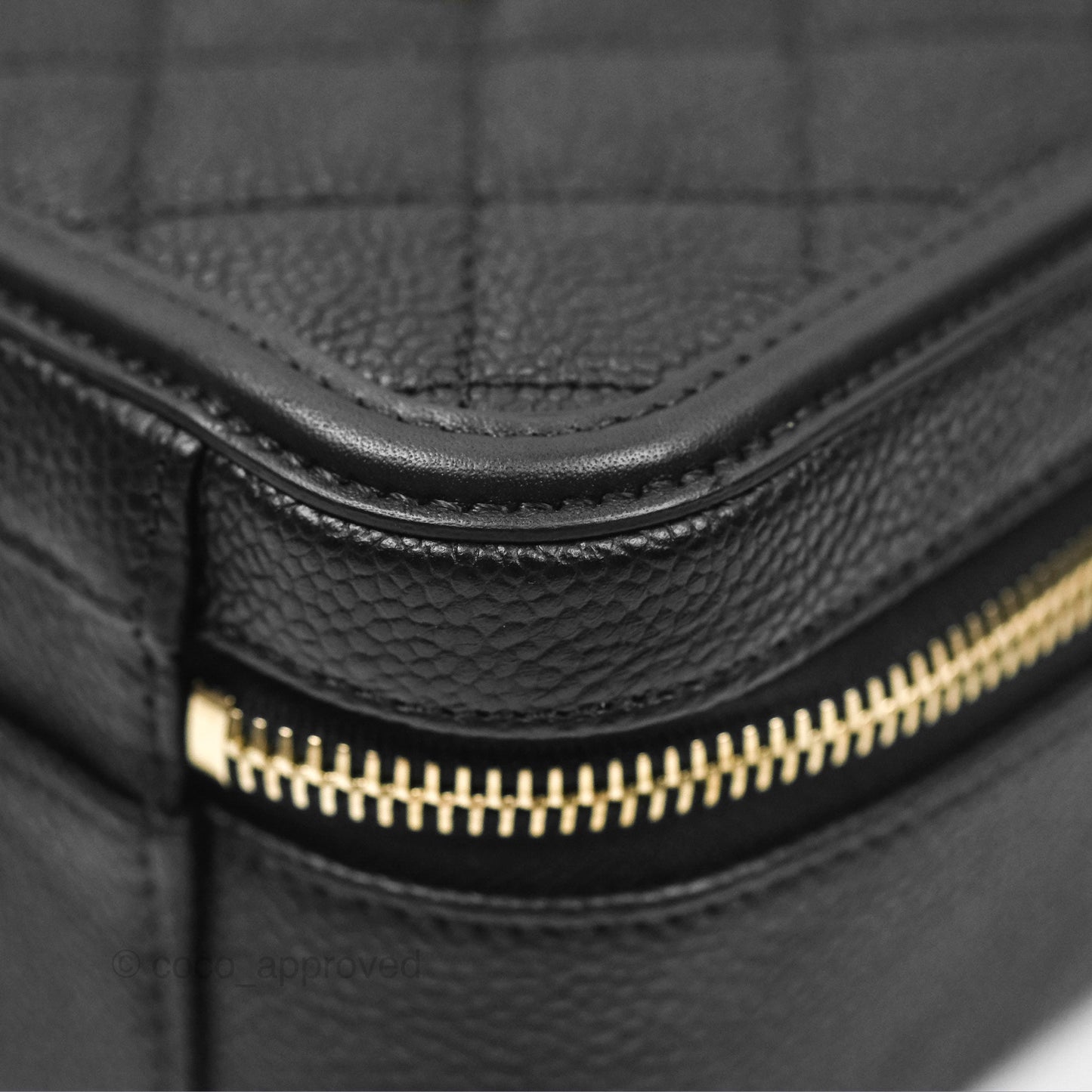 Chanel Quilted Medium CC Filigree Vanity Case Black Caviar Aged Gold Hardware