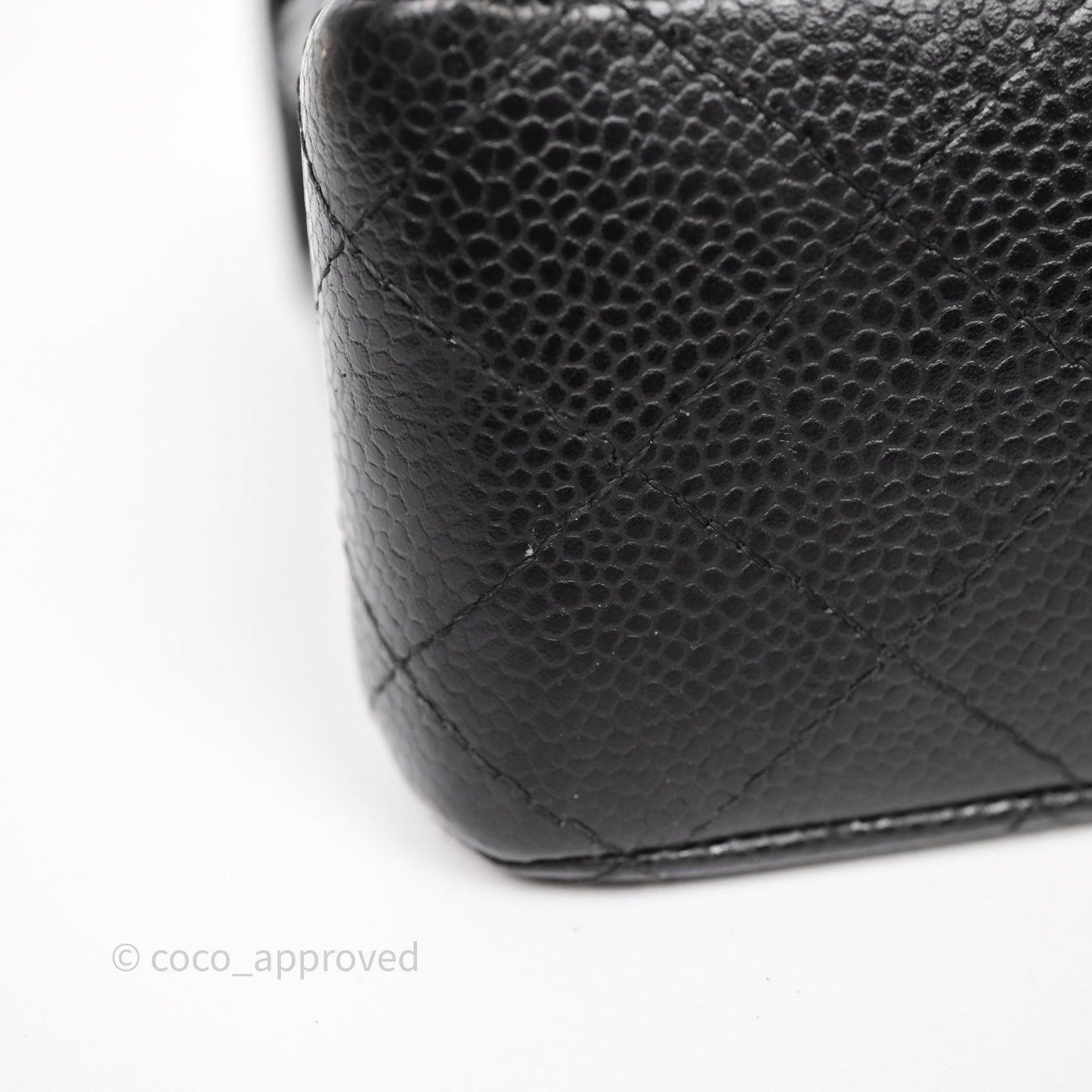 Chanel Classic M/L Medium Flap Quilted Black Caviar Gold Hardware