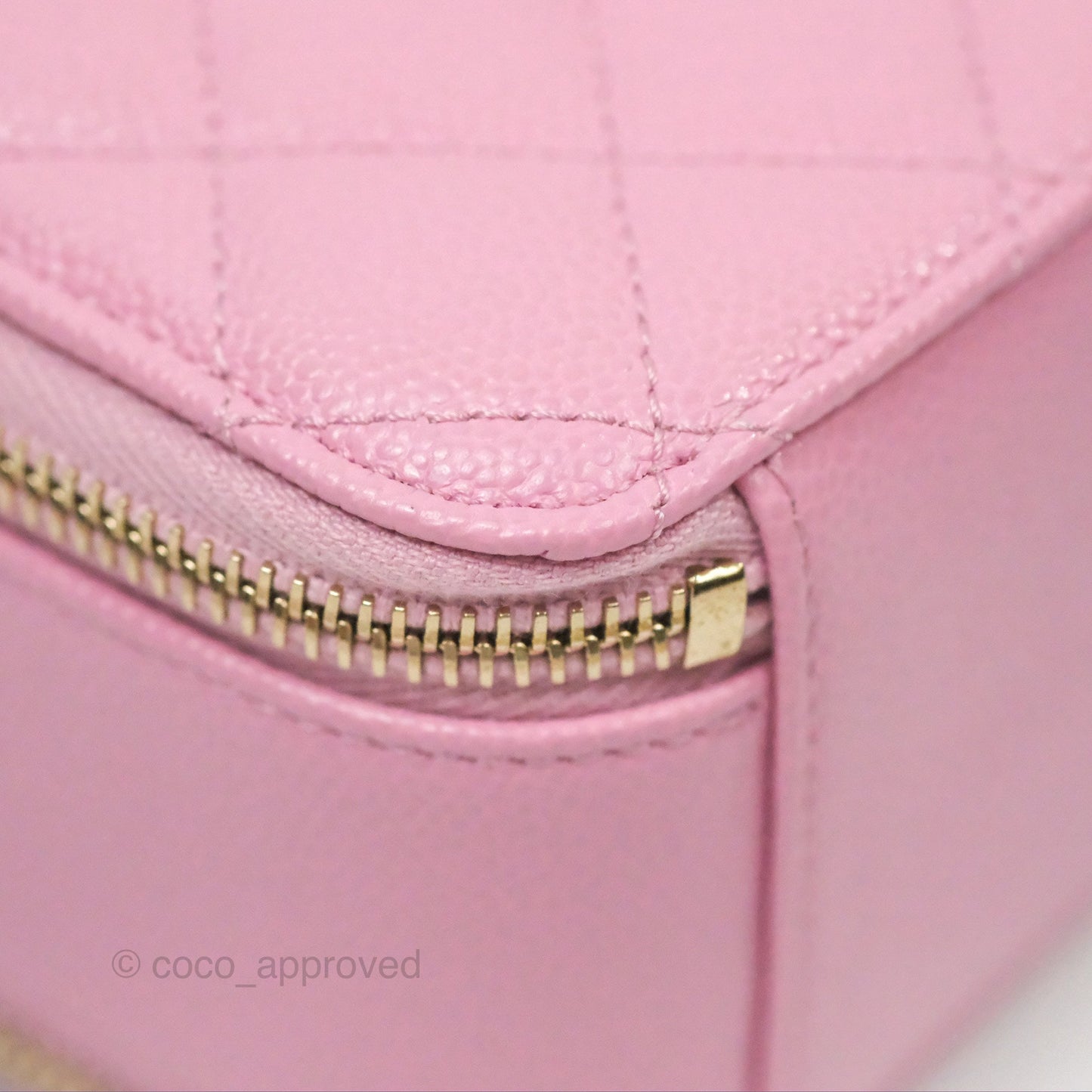 Chanel Caviar Quilted Pick Me Up Small Vanity Case Light Pink