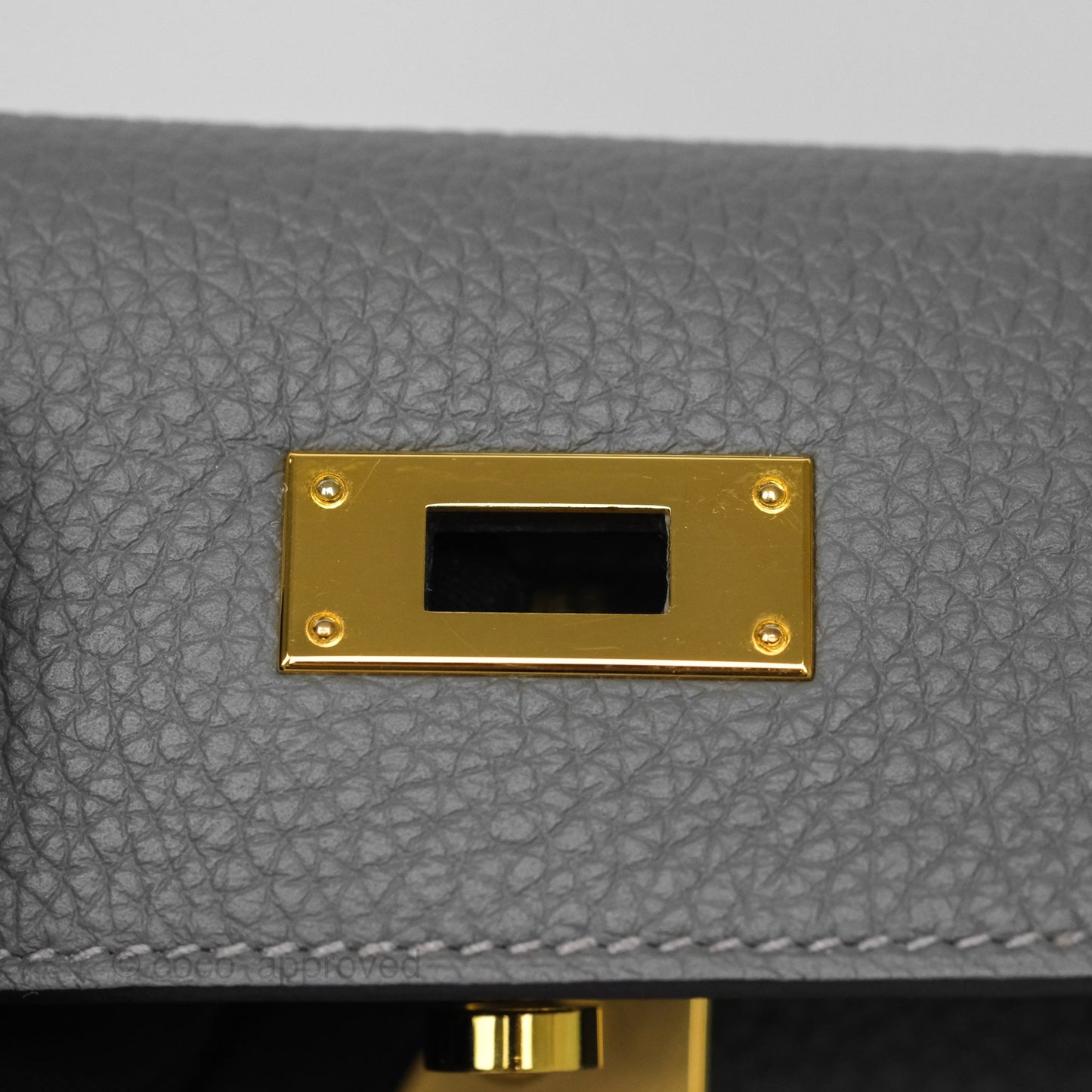 Hermès Kelly 28 Retourne Gris Meyer 0L Clemence Gold Hardware