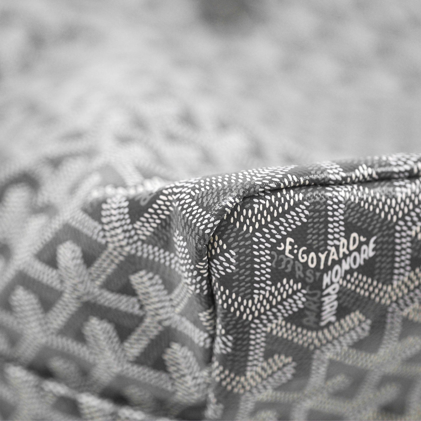 Goyard St Louis Tote PM ⁣⁣⁣⁣⁣⁣⁣⁣⁣⁣⁣⁣⁣⁣⁣⁣⁣⁣⁣⁣Grey Goyardine Canvas