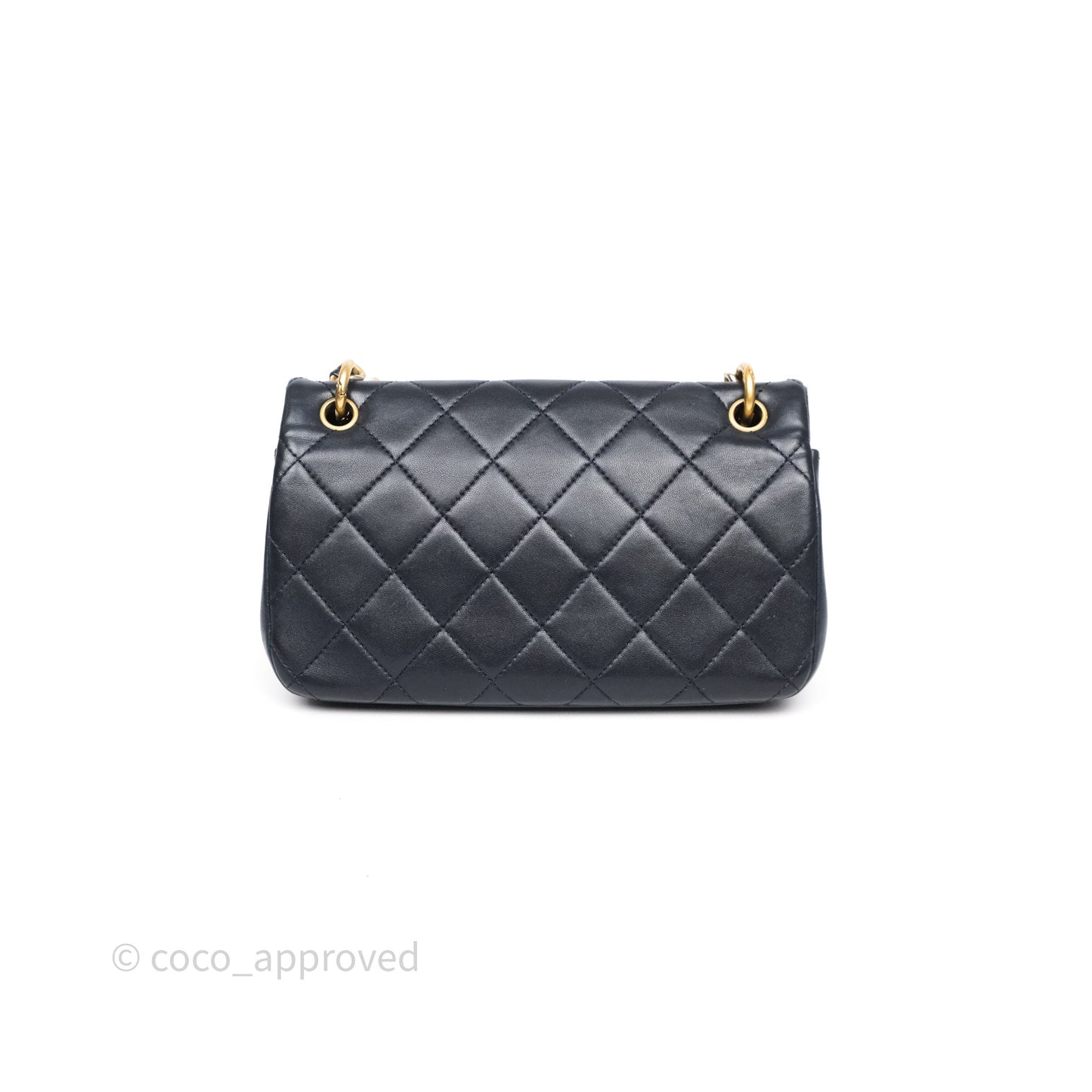 Chanel Quilted Entwined Chain Bag Navy Lambskin Aged Gold Hardware 21P