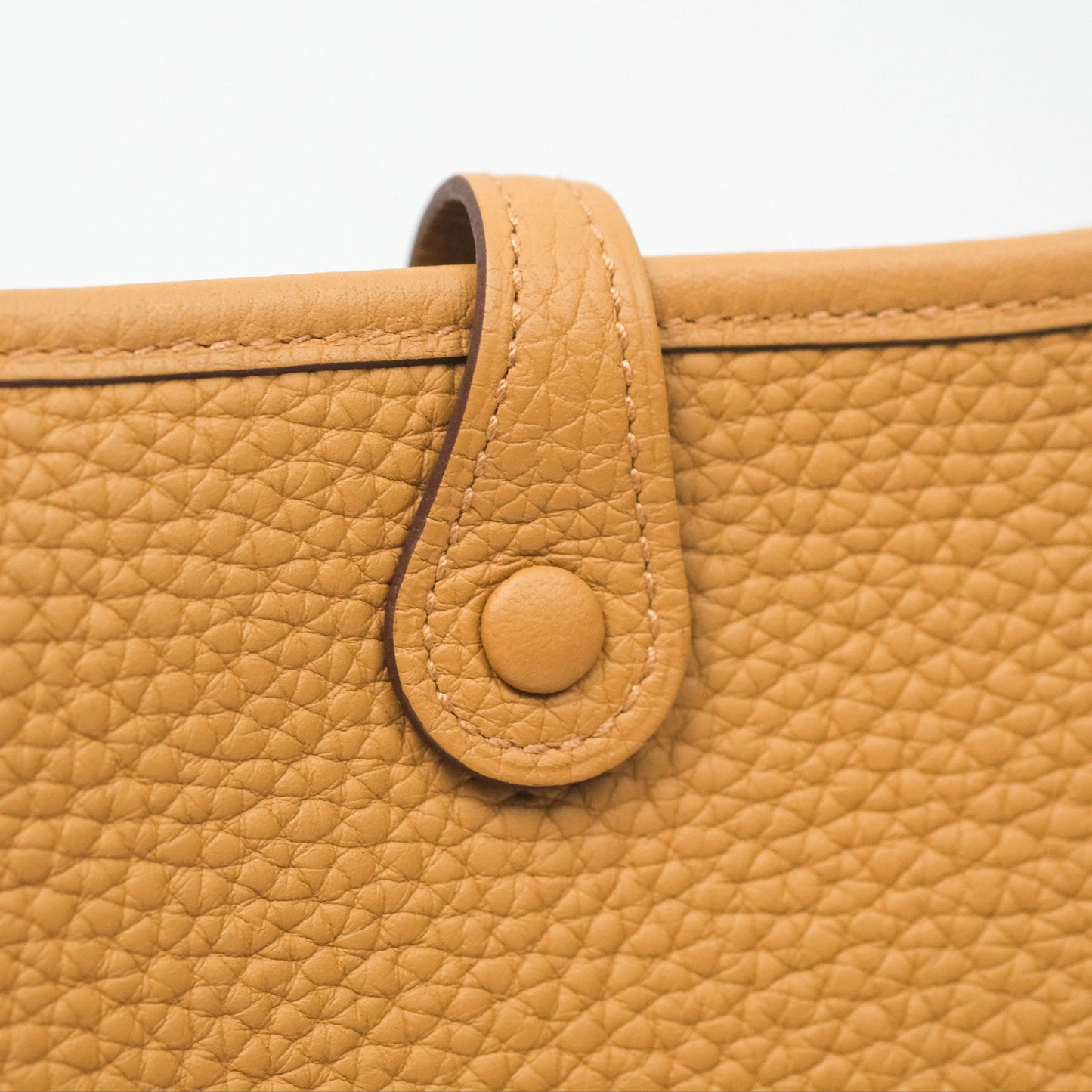 Hermès Mini Evelyne 16 Biscuit 48 Clemence Gold Hardware