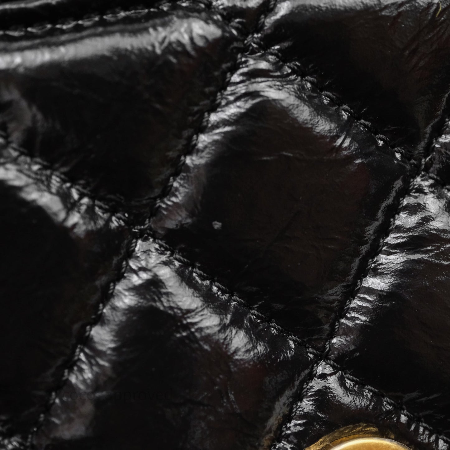 Chanel Medium Quilted Wavy CC Hobo Black Shiny Crumpled Calfskin Aged Gold Hardware
