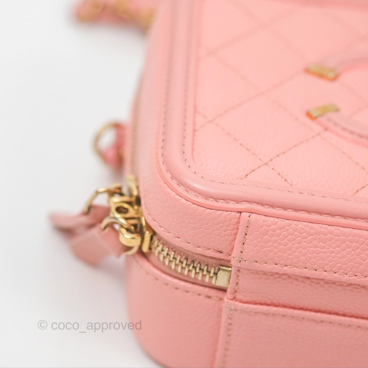 Chanel Quilted Small CC Filigree Vanity Case Dusty Pink Caviar Gold Hardware