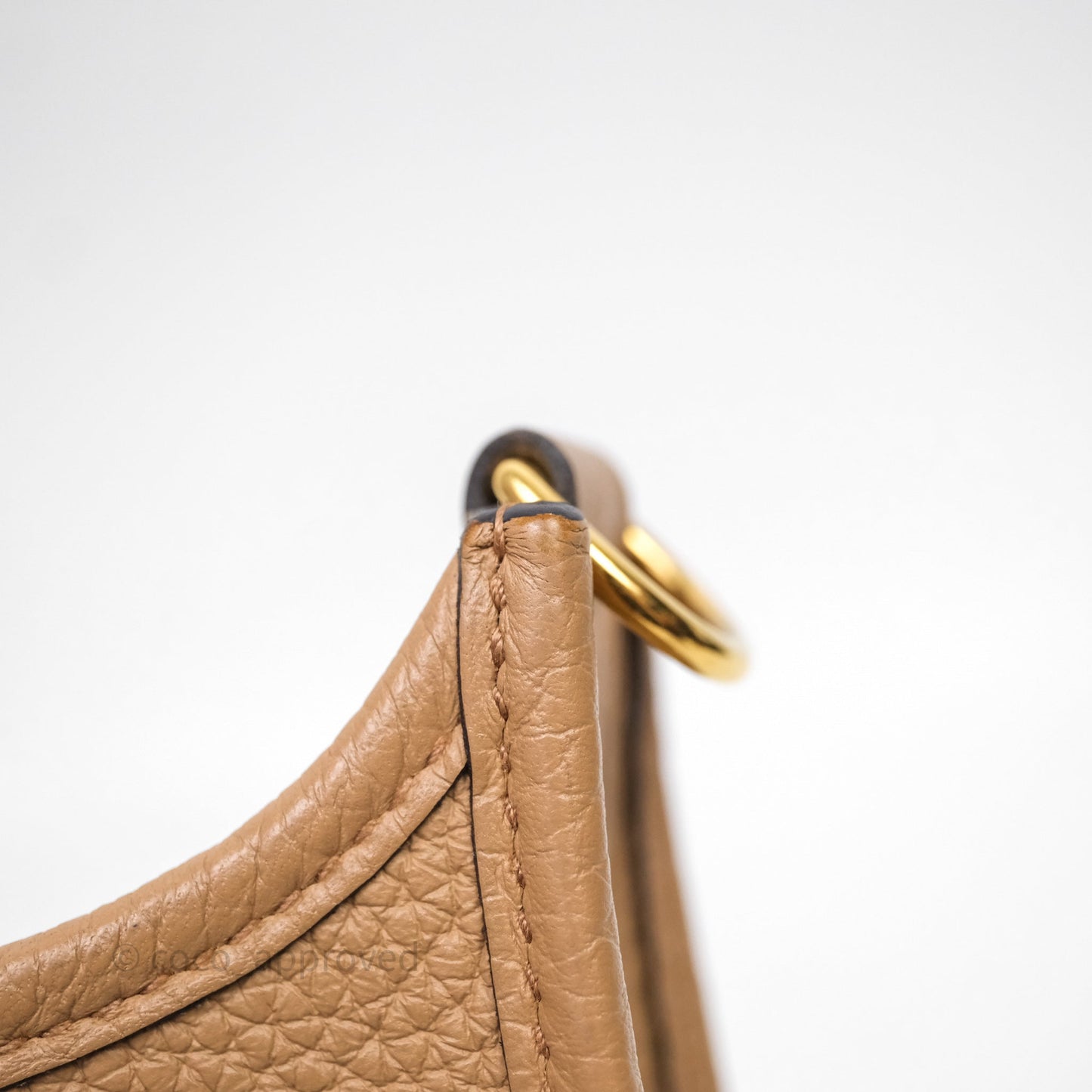 Hermès Mini Evelyne 16 Chai 0M Clemence Gold Hardware