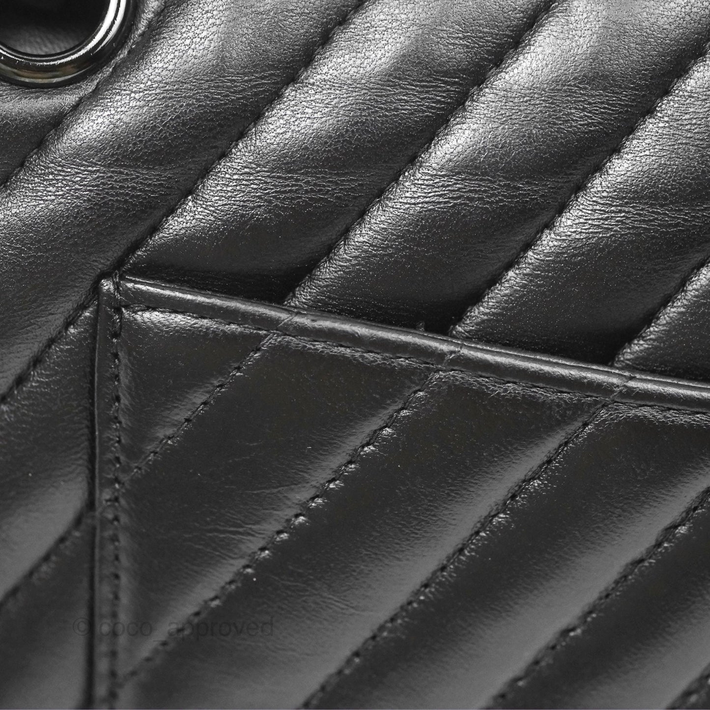 Chanel Classic M/L Medium Flap Chevron So Black Calfskin