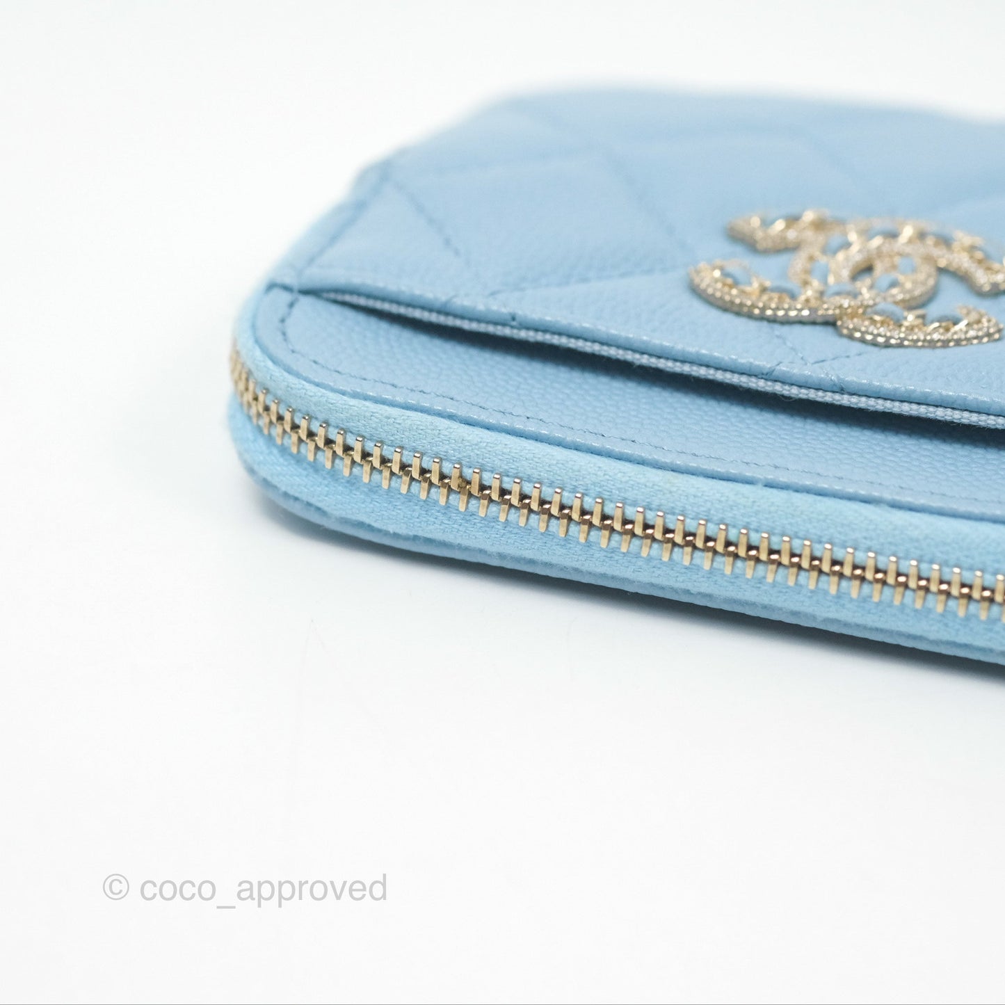 Chanel Zipped Coin Purse Card Holder Blue Caviar 22S