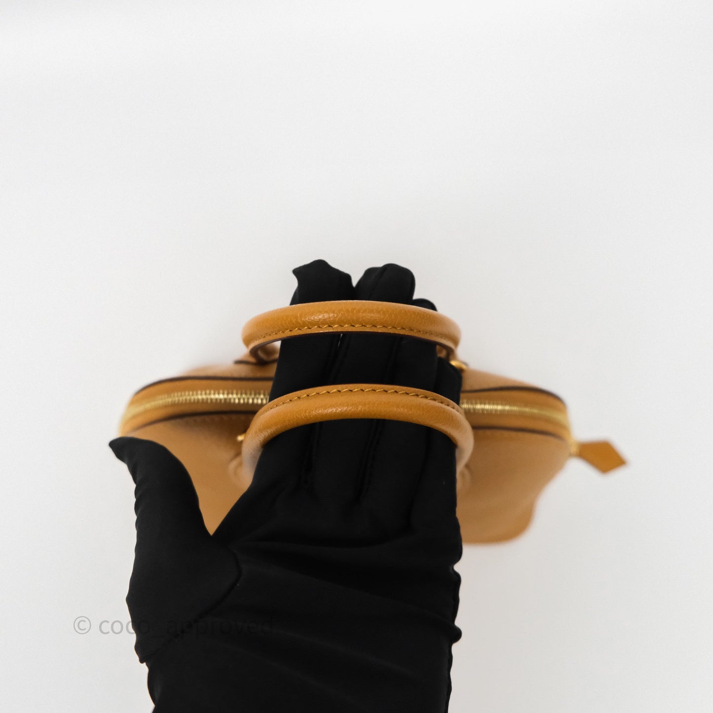 Hermès Bolide Mini 1923 Caramel 28 Chevre Mysore Strap Ficelle/Black Gold Hardware