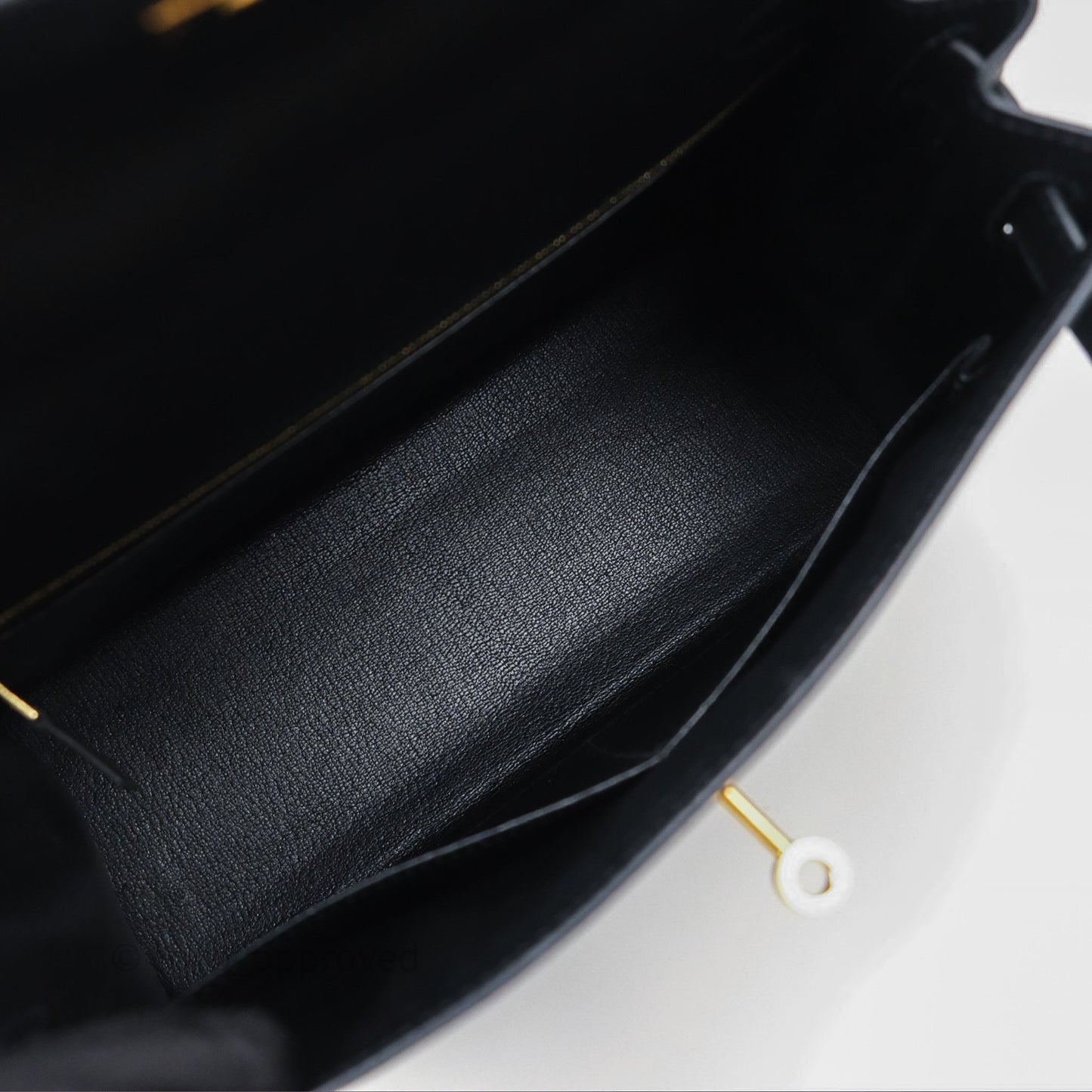 Hermès Kelly 28 Sellier Noir Black 89 Epsom Gold Hardware