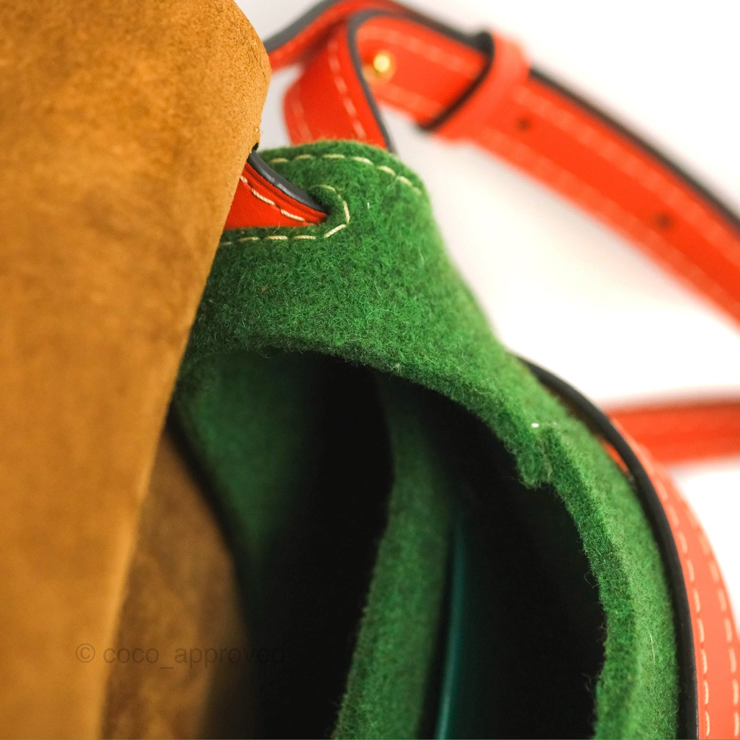 Loewe Small Gate Bag Smooth Calfskin in Green