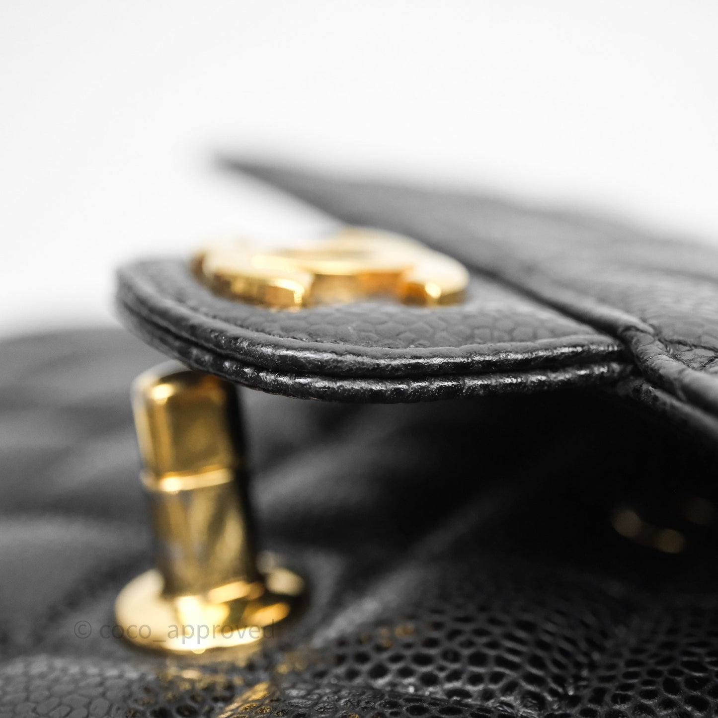 Chanel Classic M/L Medium Flap Quilted Black Caviar Gold Hardware