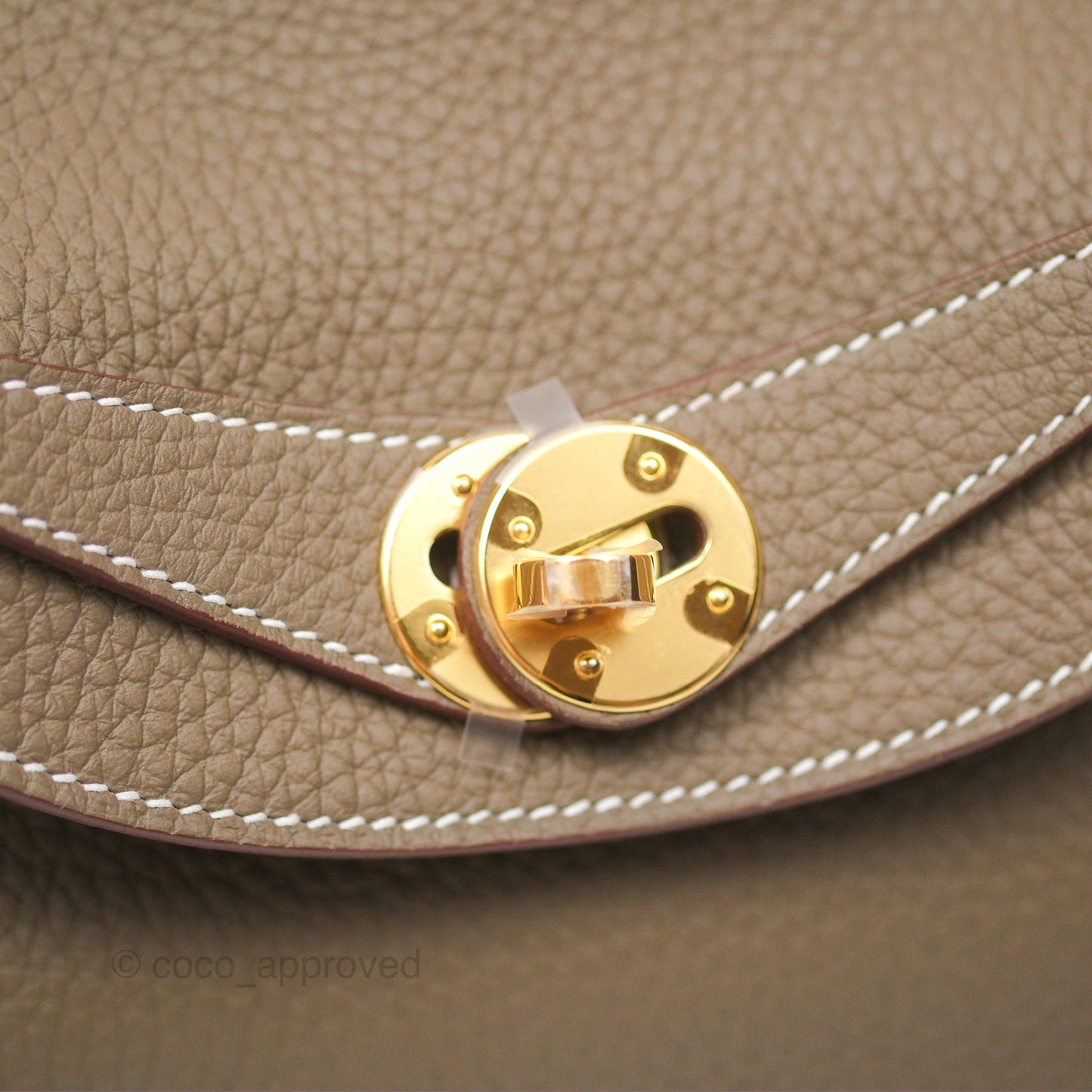 Hermès Lindy 26 Etoupe Clemence Gold Hardware