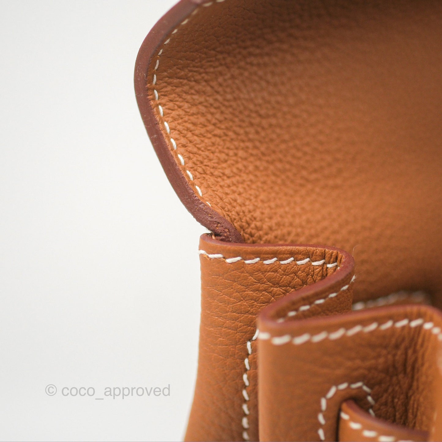 Hermès Retourne Kelly 28 Gold Togo Gold Hardware