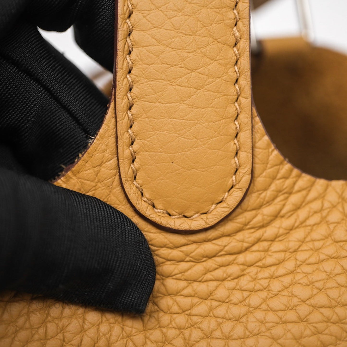Hermès Picotin Lock 18 Biscuit 4B Clemence Palladium Hardware