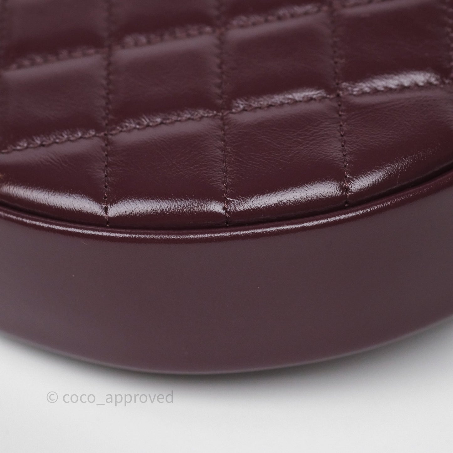 Chanel Mini Hobo Pouch Dark Burgundy Shiny Crumpled Calfskin Aged Gold Hardware
