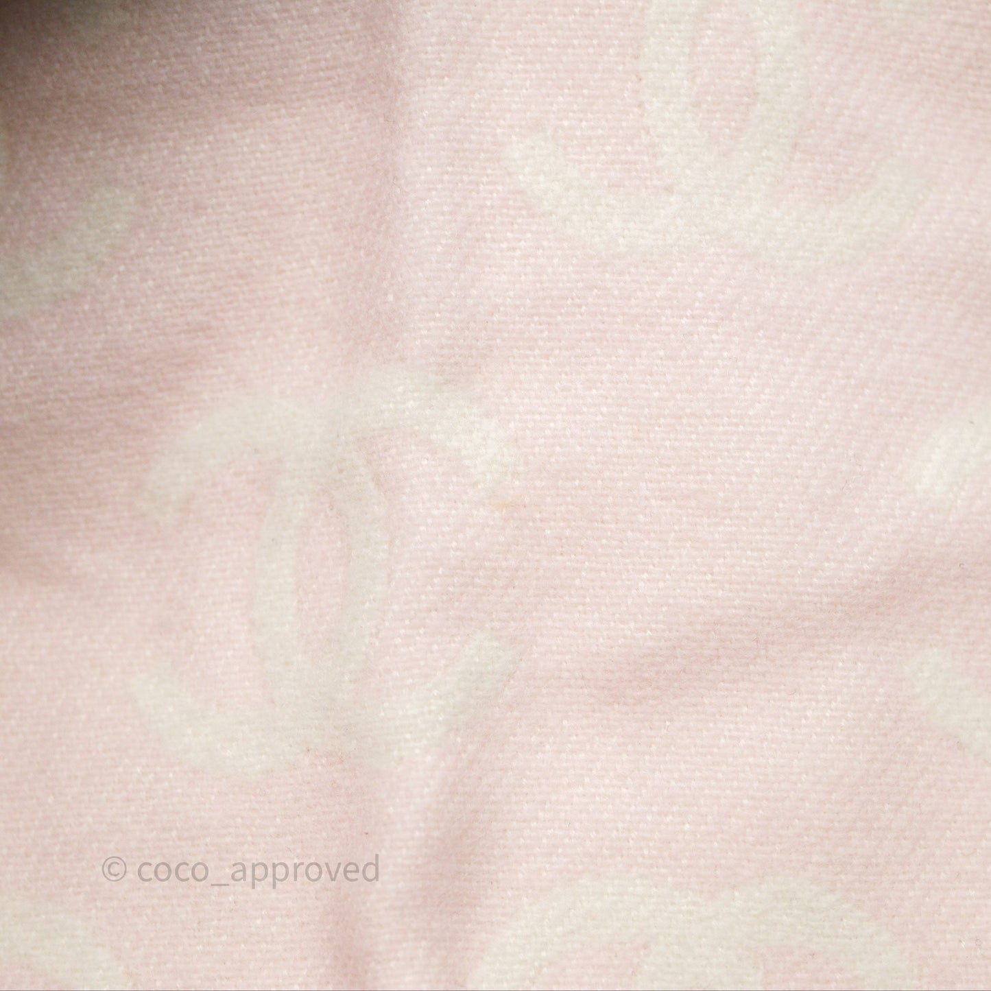 Chanel CC Logo Scarf Wool Pink