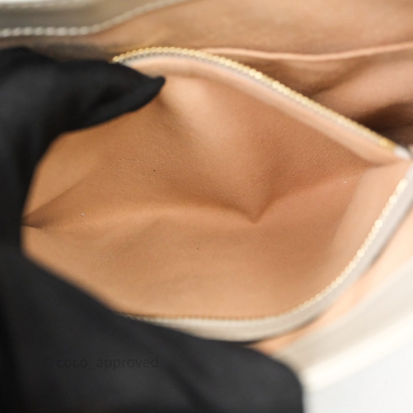 Gucci Jackie 1961 White Small Shoulder Bag Gold Hardware