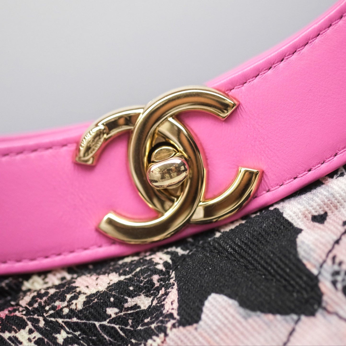 Chanel 31 Large Shopping Bag Leaves Printed Canvas/ Calfskin Pink