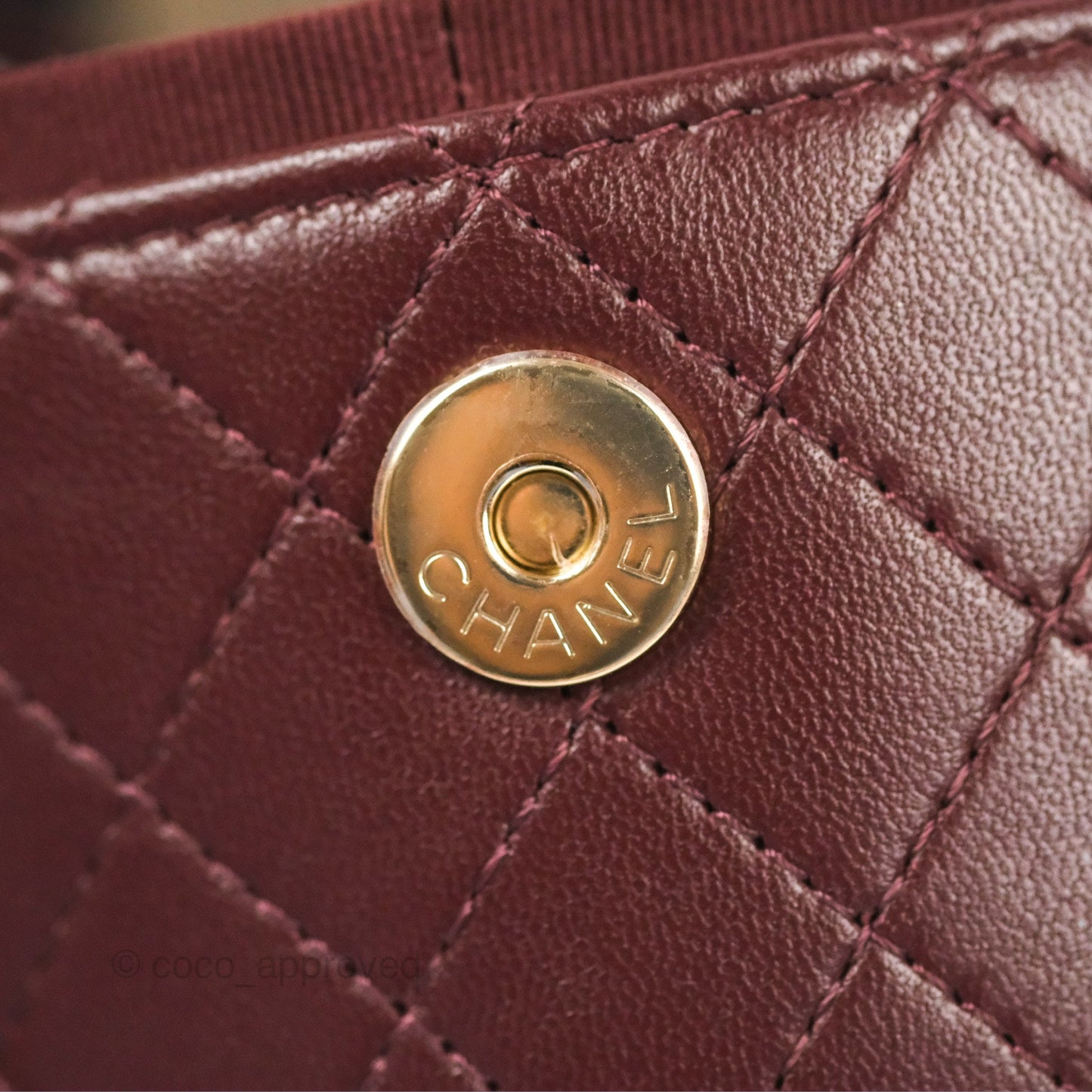 Chanel Quilted Round Vanity Clutch With Chain Burgundy Lambskin Gold Hardware